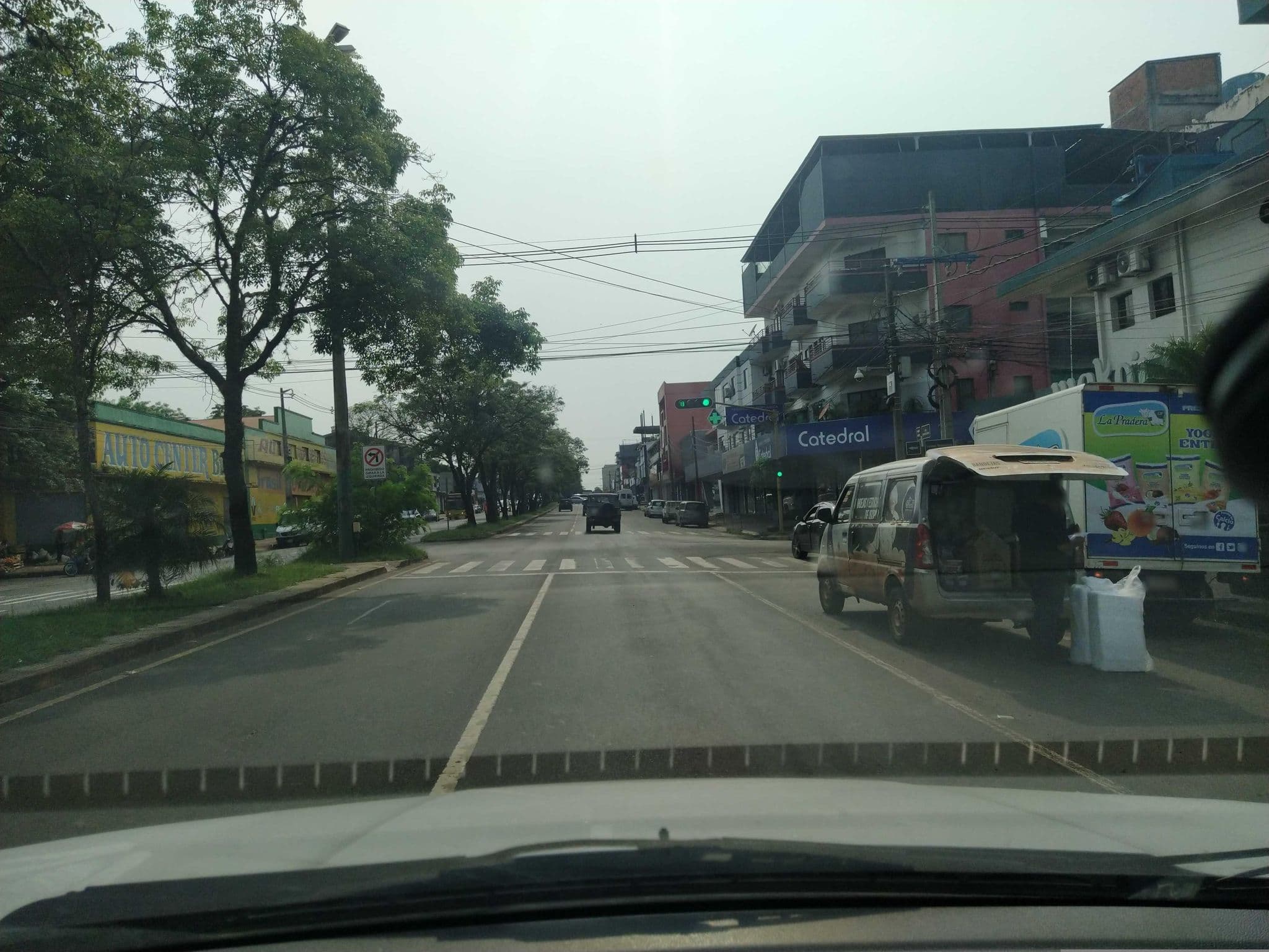 Street view near Mako´s Hotel, Encarnación — © jjorrge (CC BY-SA · Mapillary)