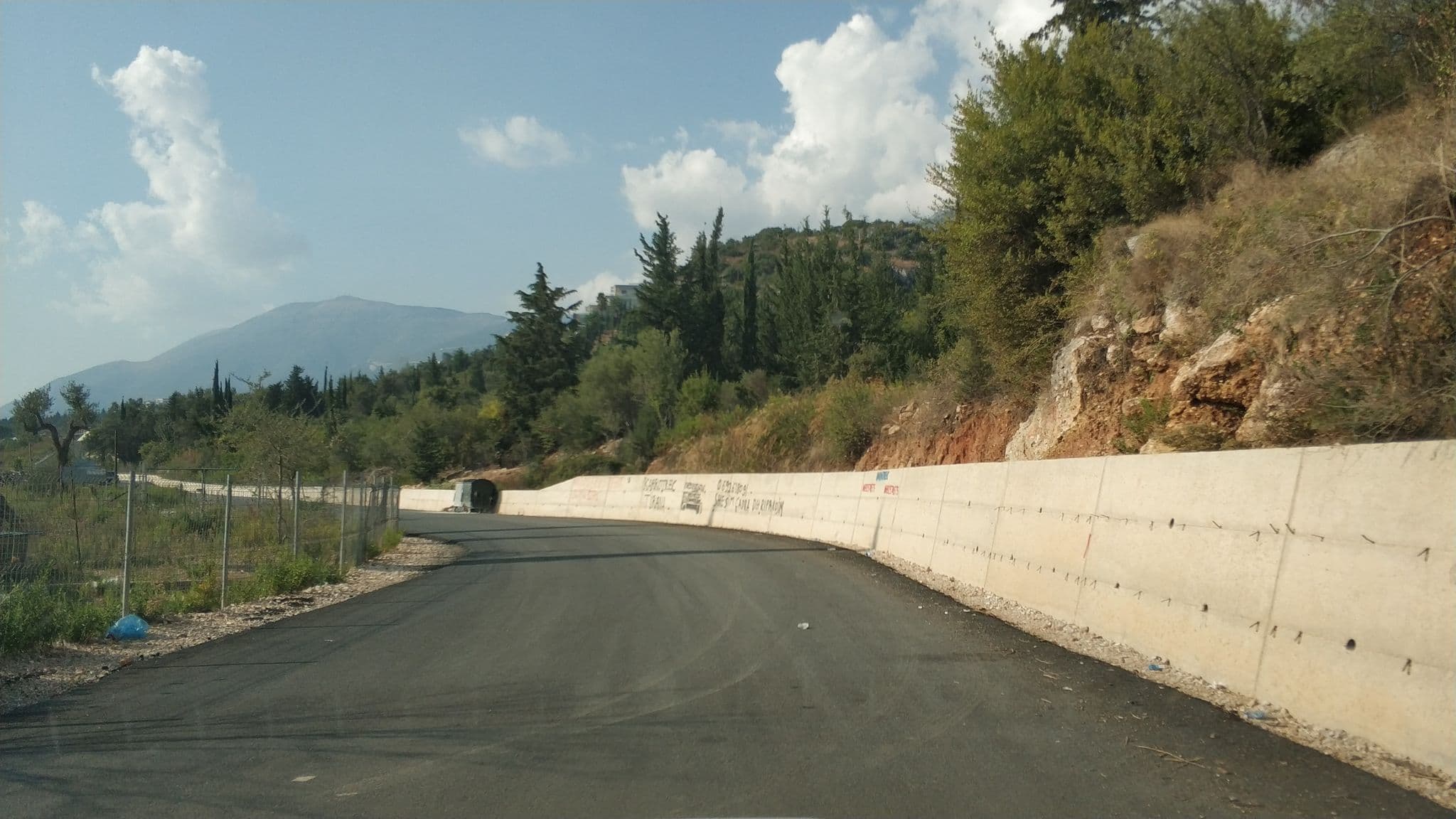 Street view near EBBI Hotel, Dhërmi — © freddouhelk (CC BY-SA · Mapillary)