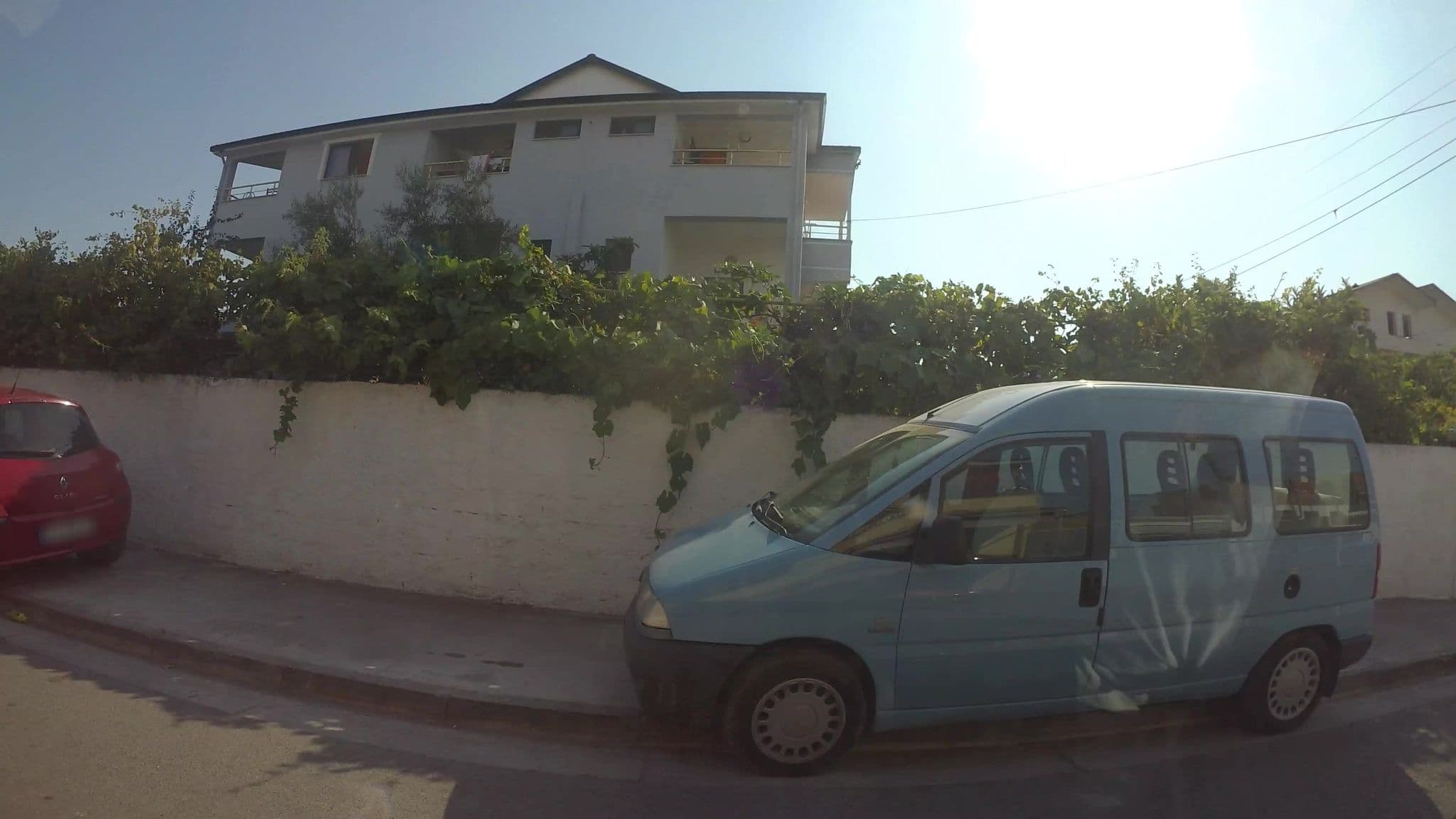 Street view near Villa Osmani, Rrashbull — © kaart_3 (CC BY-SA · Mapillary)