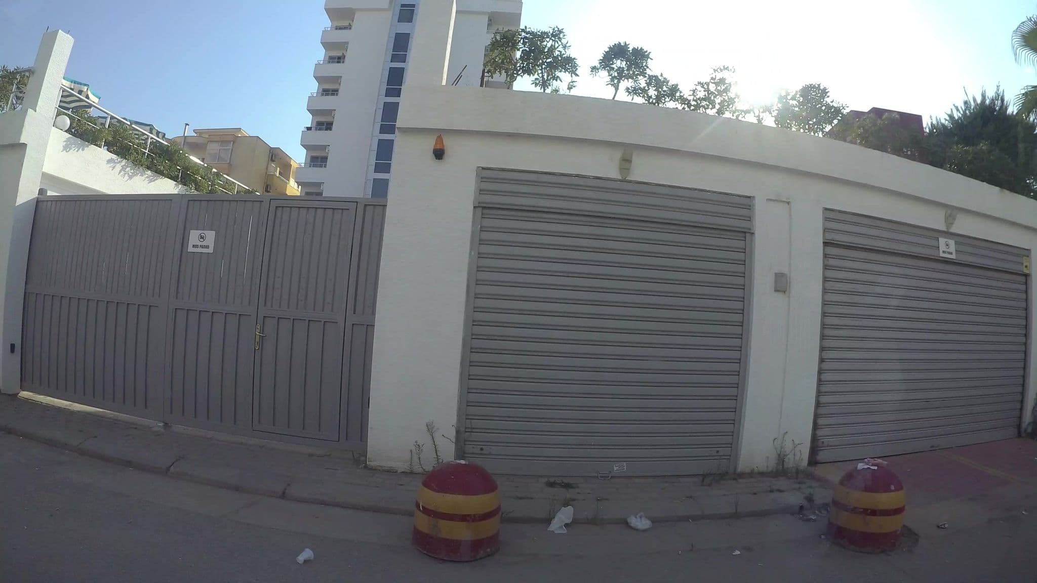 Street view near Perandor Beach, Rrashbull — © kaart_3 (CC BY-SA · Mapillary)