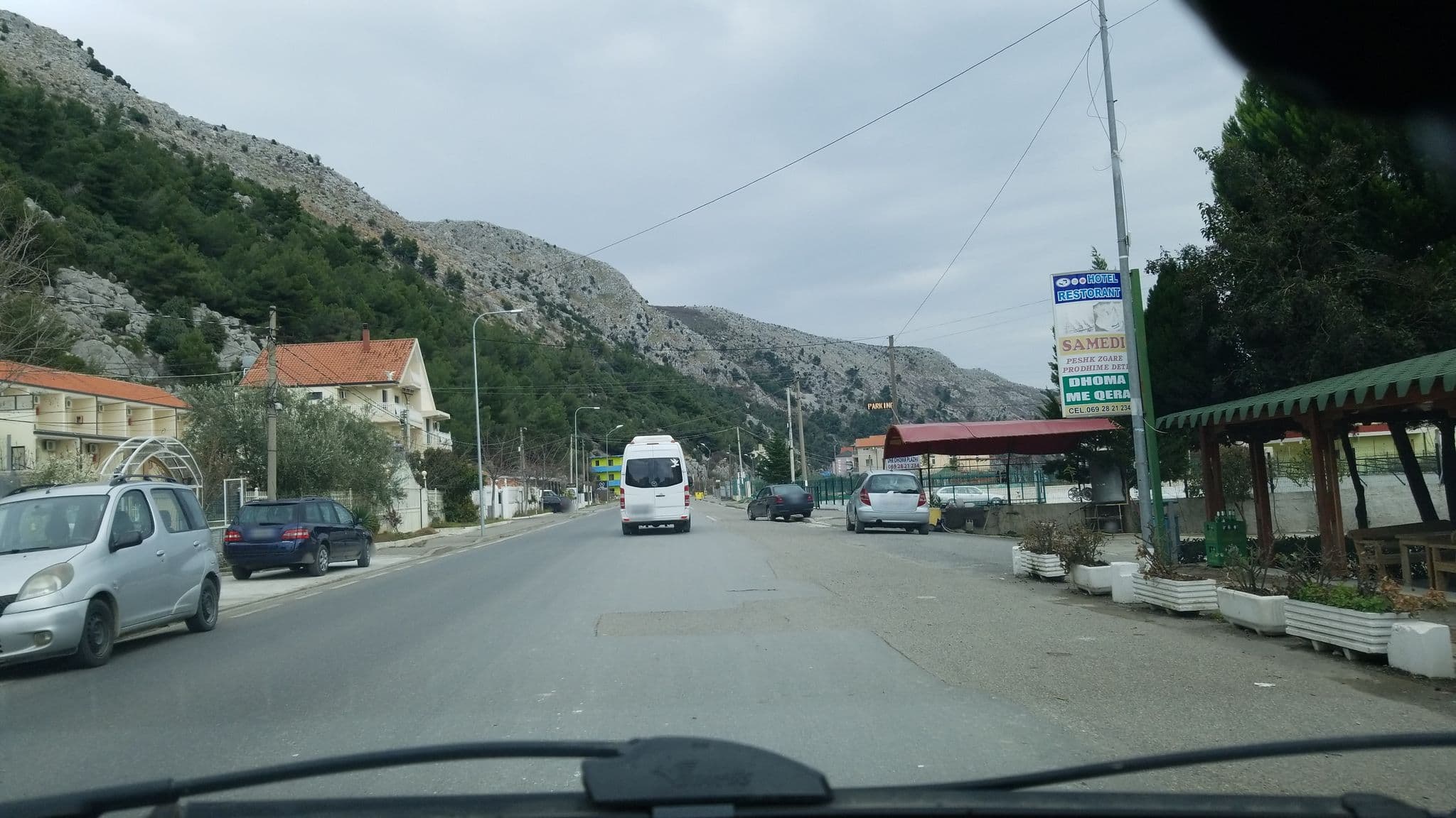 Street view near Hotel Blu Mare Bar Restorant Tradicional, Shëngjin, Shëngjin — © denisju_osm (CC BY-SA · Mapillary)