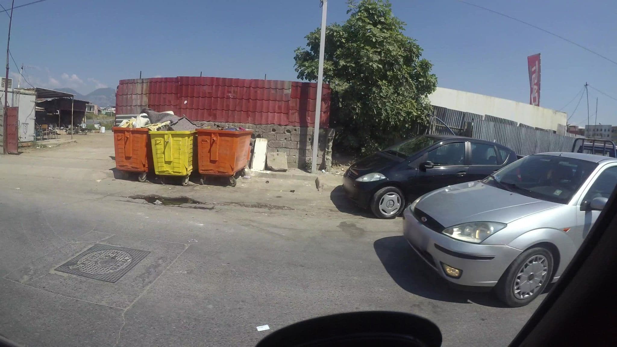 Street view near DriArt Centre, Tirana — © kaart_3 (CC BY-SA · Mapillary)