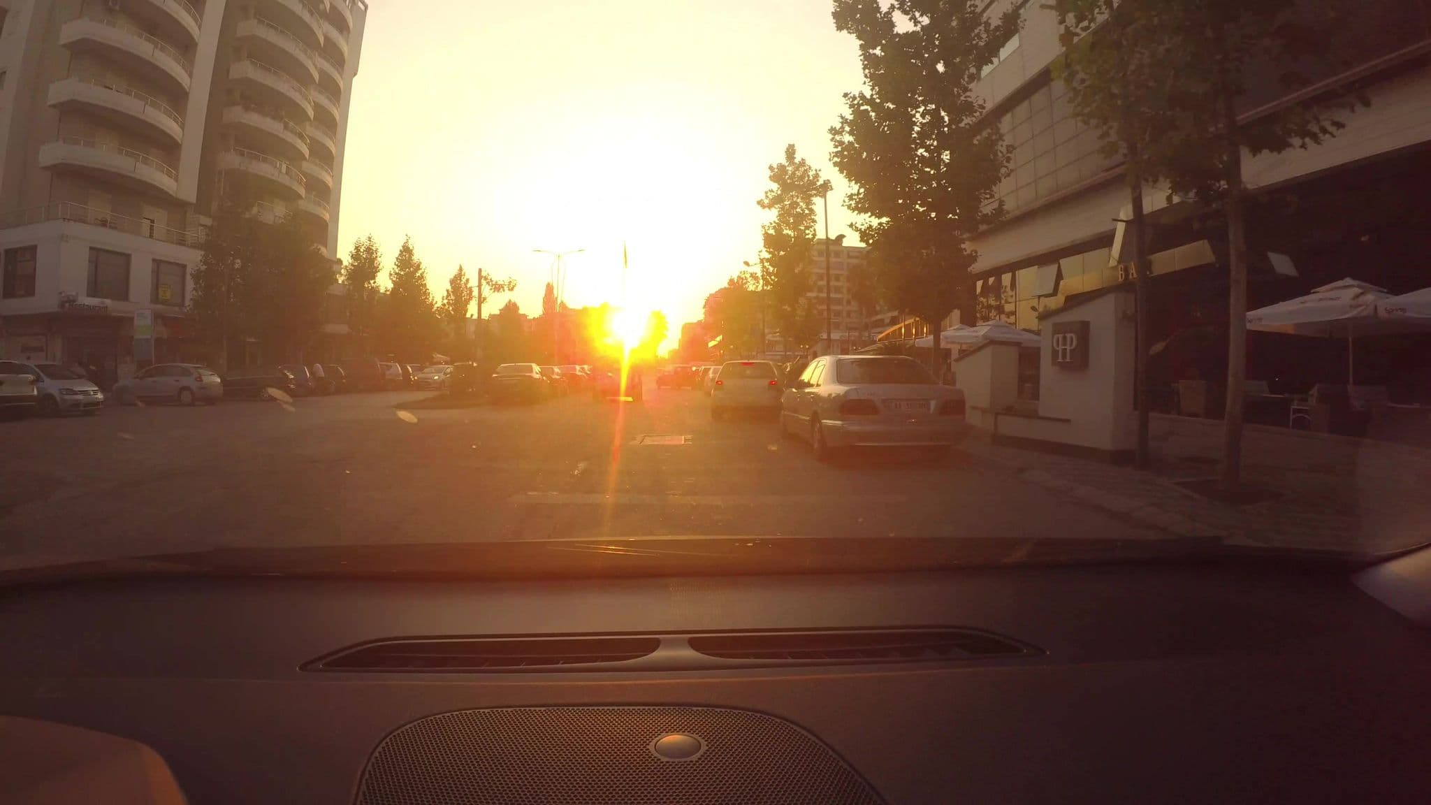 Street view near Hotel Partner & SPA, Vlorë — © kaart5 (CC BY-SA · Mapillary)