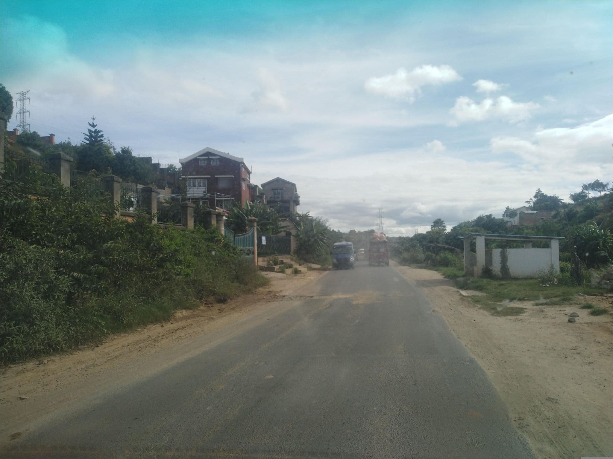 Street view near AQUA VERT, Anjepy — © RatsimbazafyEloi (CC BY-SA · Mapillary)