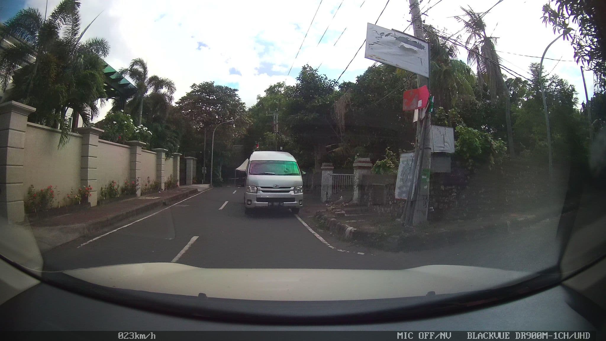Street view near The Sandi Phala, Kuta — © kaart_2 (CC BY-SA · Mapillary)