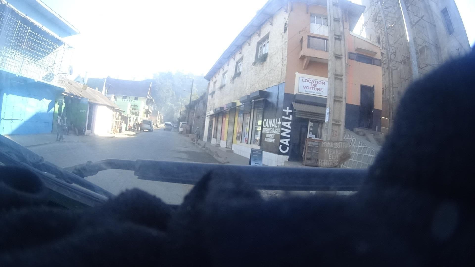 Street view near Hotel H1 Fianarantsoa, Fianarantsoa — © ralobo (CC BY-SA · Mapillary)