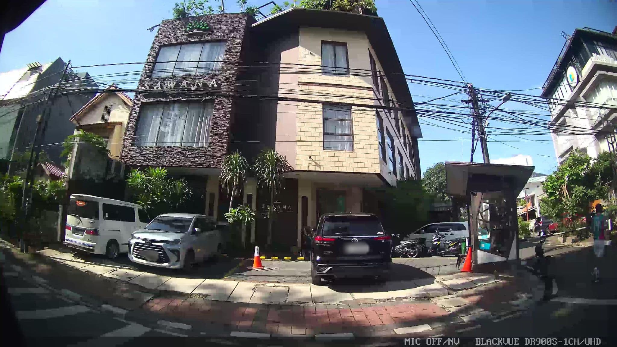 Street view near Sawana Suites, Jakarta