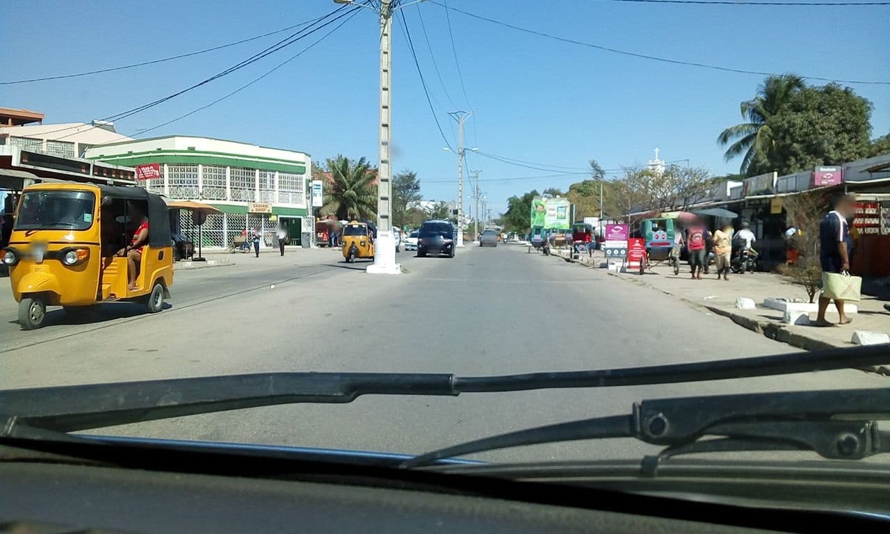 Street view near PIETRA HOTEL, Mahajanga — © eric_s (CC BY-SA · Mapillary)