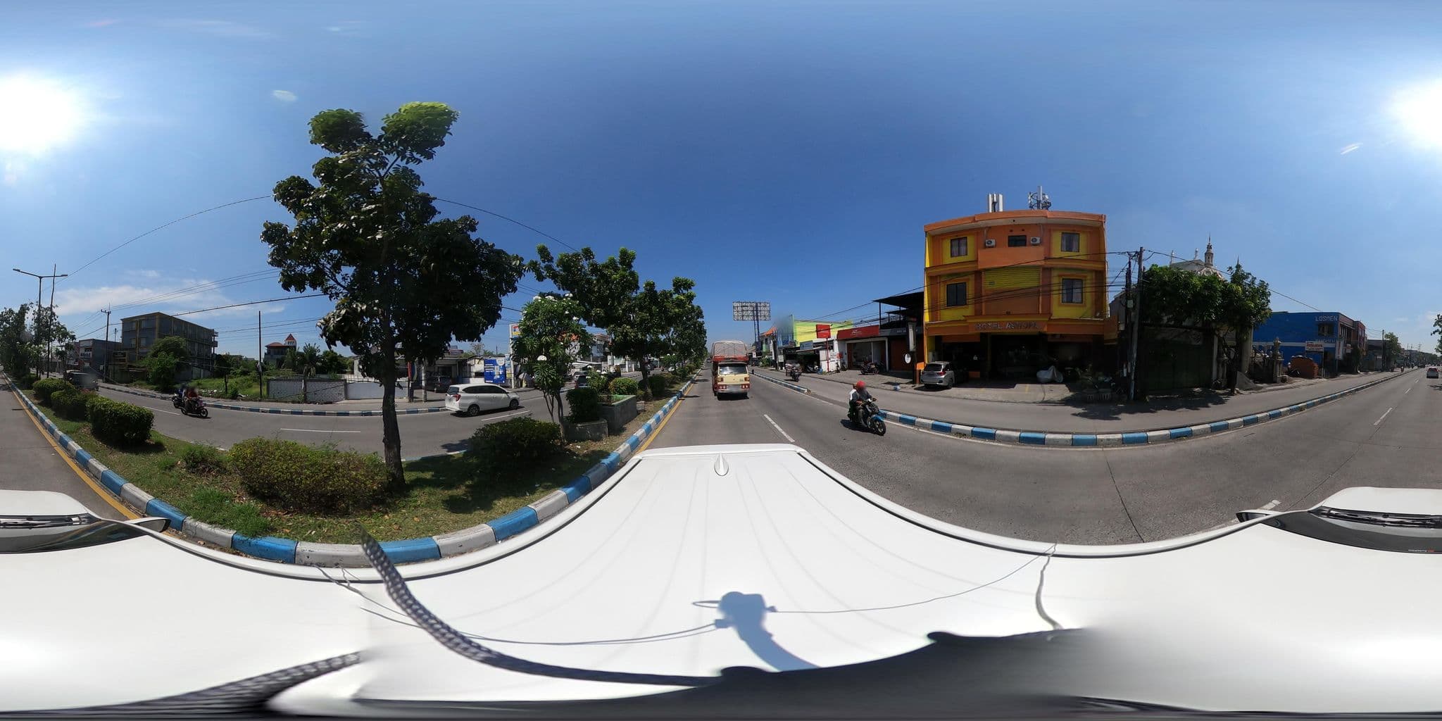 Street view near HOTEL ASHOFA, Gedangan — © kaart_360 (CC BY-SA · Mapillary)