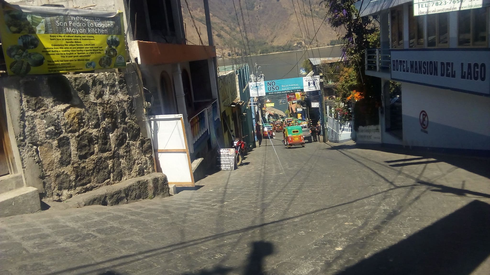 Street view near Hotel Henderson, San Pedro La Laguna — © guatemalaerrrrr (CC BY-SA · Mapillary)