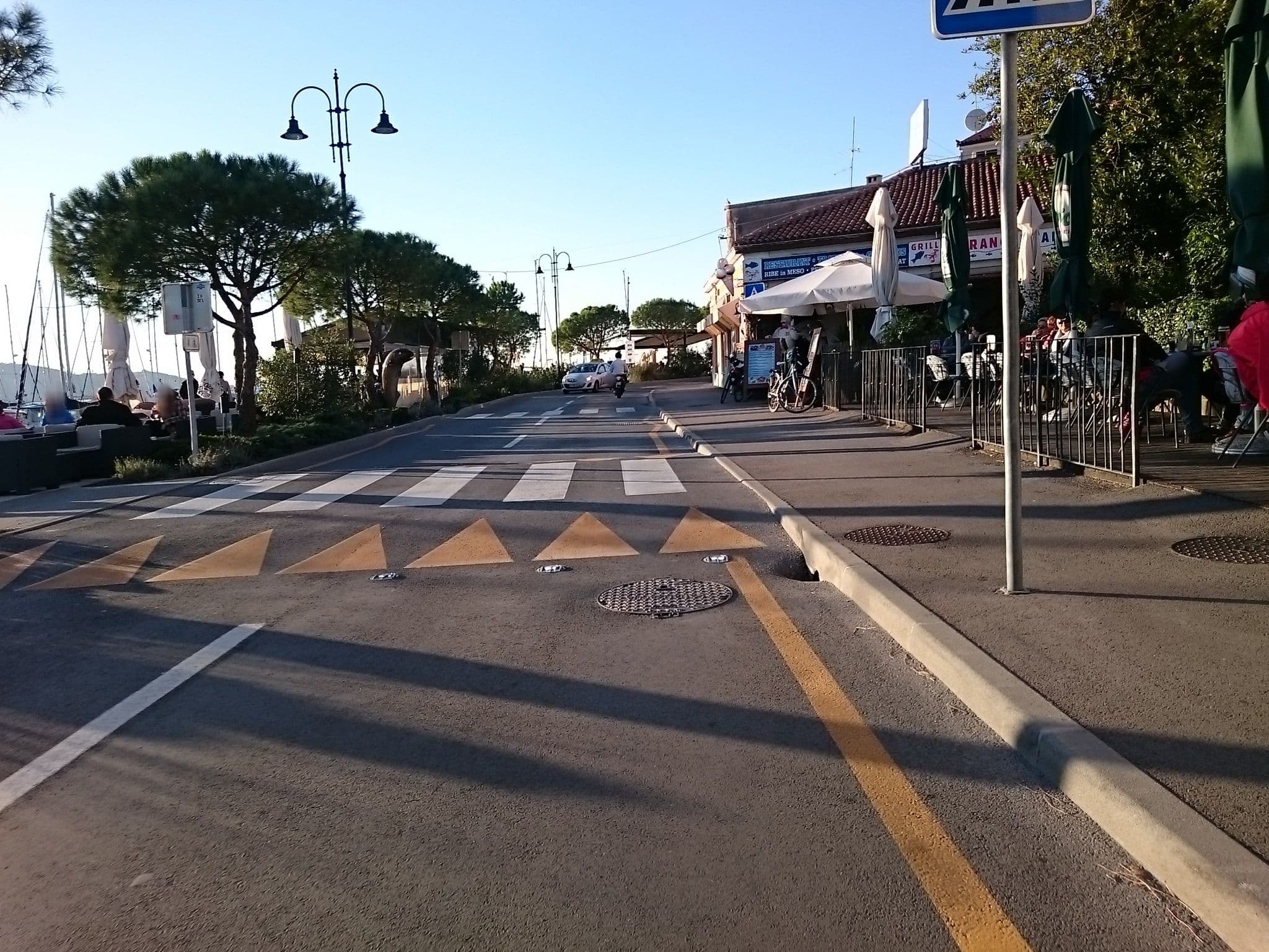 Street view near Dolcemente Garni Hotel Superior, Izola — © voschix (CC BY-SA · Mapillary)