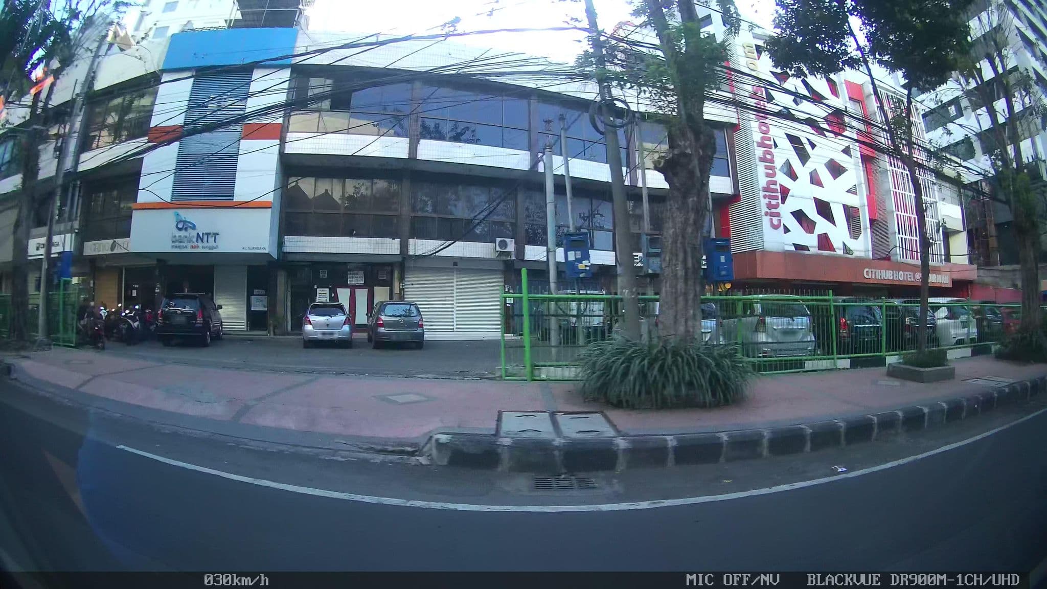 Street view near Citihub Hotel @Sudirman, Surabaya — © kaart_2 (CC BY-SA · Mapillary)