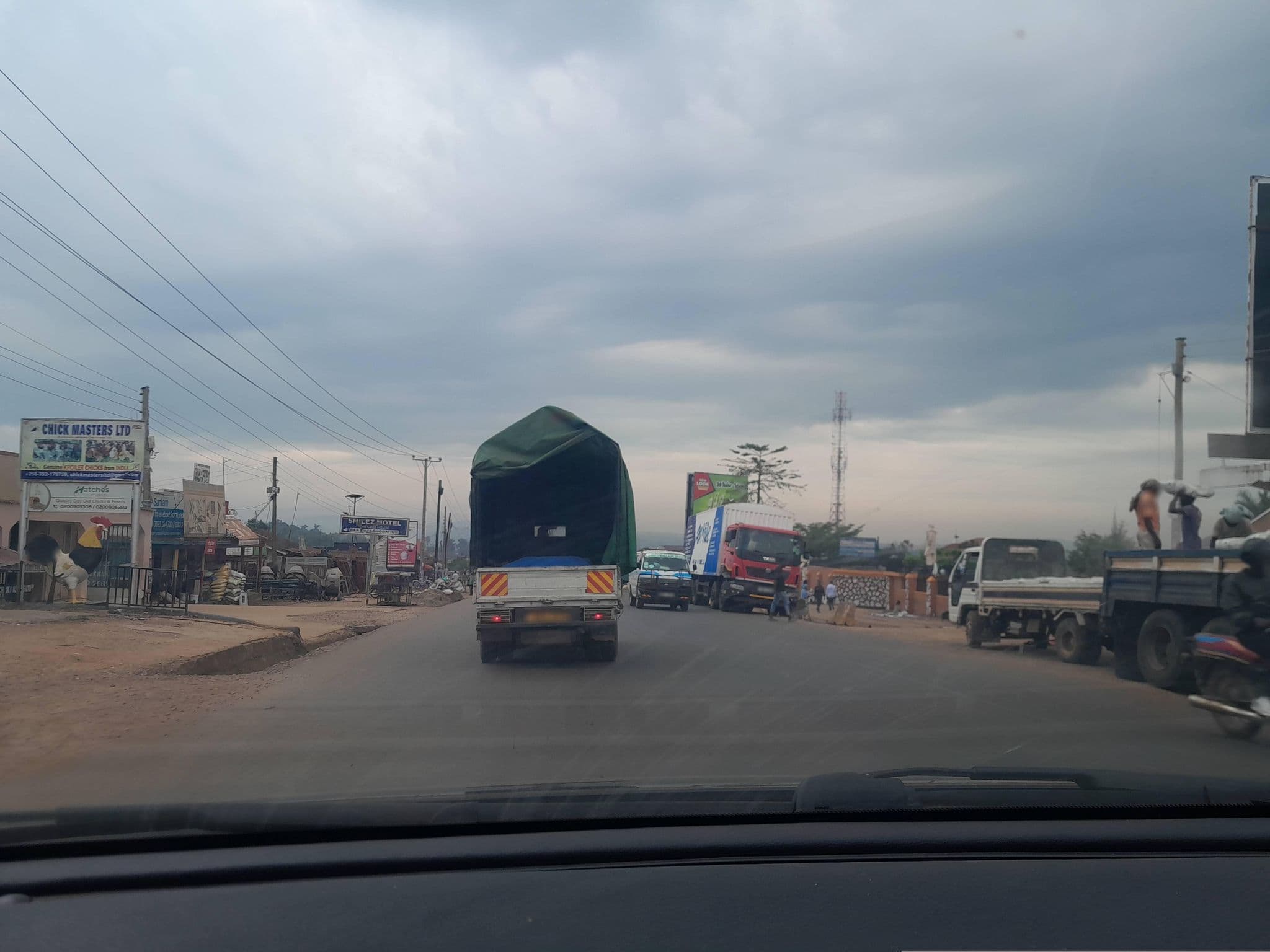 Street view near Bredo Hotel MUKONO, Mukono — © bagonzars (CC BY-SA · Mapillary)