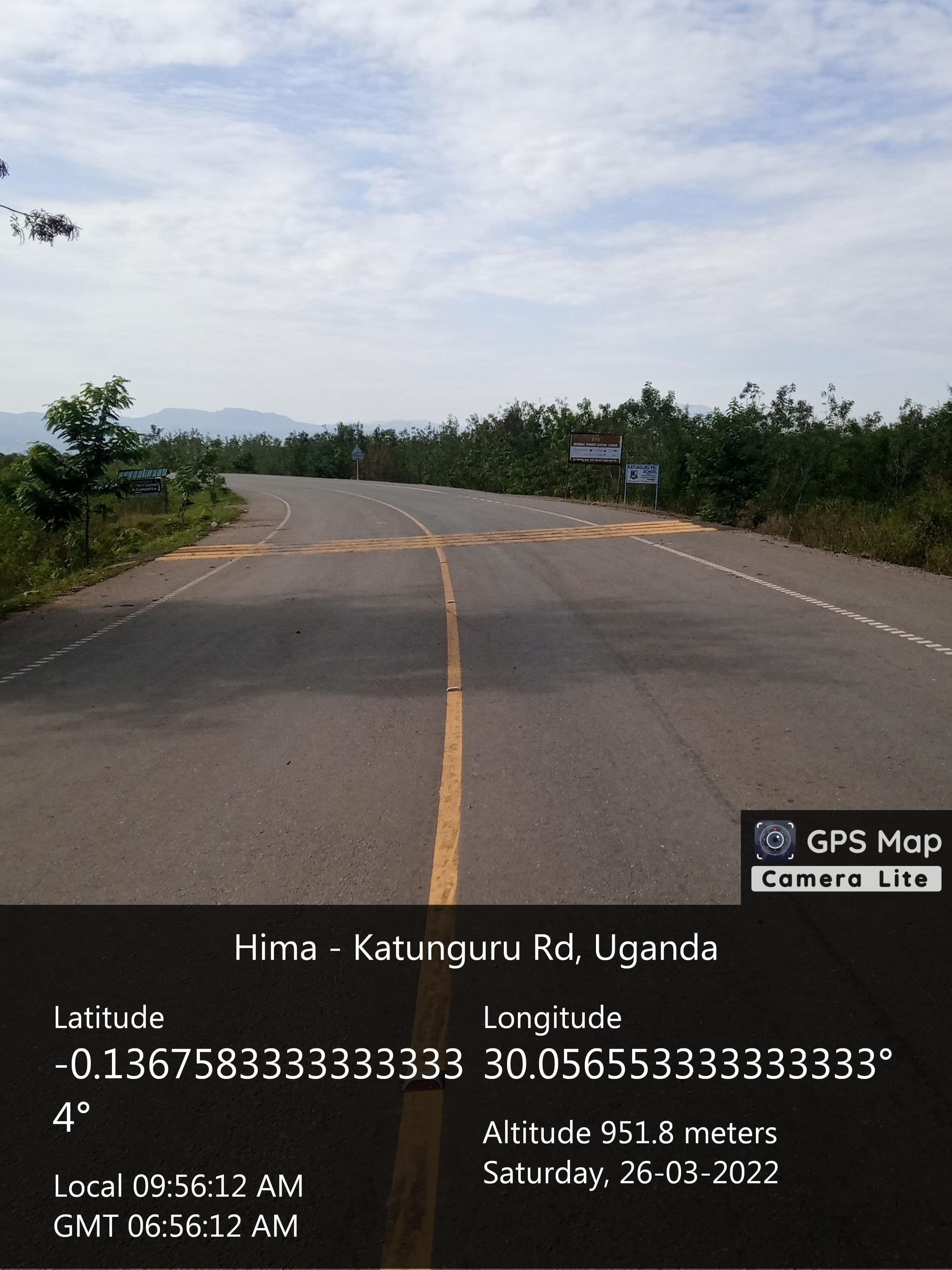 Street view near Irungu Forest Safari Lodge, Rubirizi — © miannare (CC BY-SA · Mapillary)