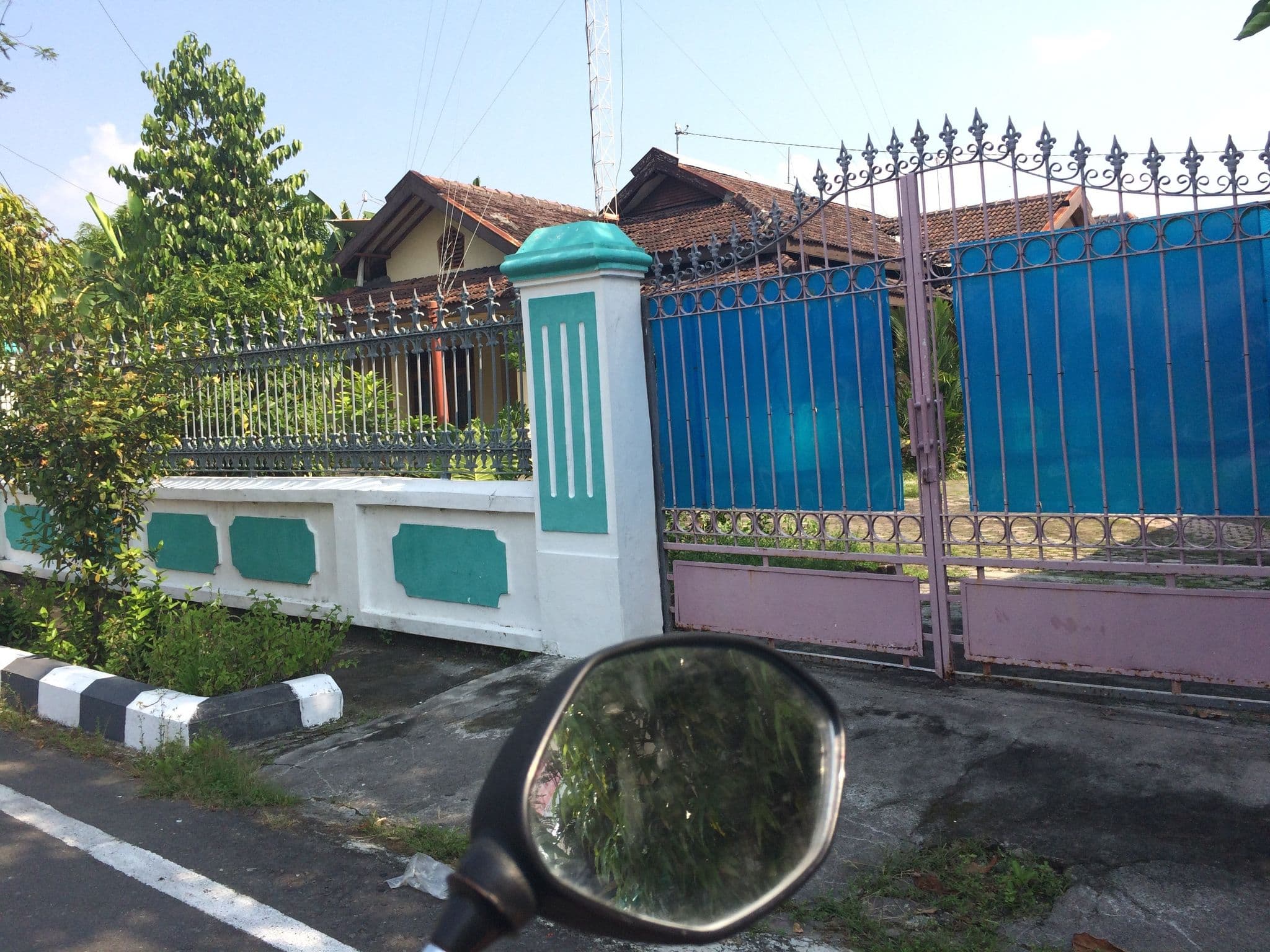 Street view near Edelweis Kost, Grogol — © sidik_desuarga (CC BY-SA · Mapillary)