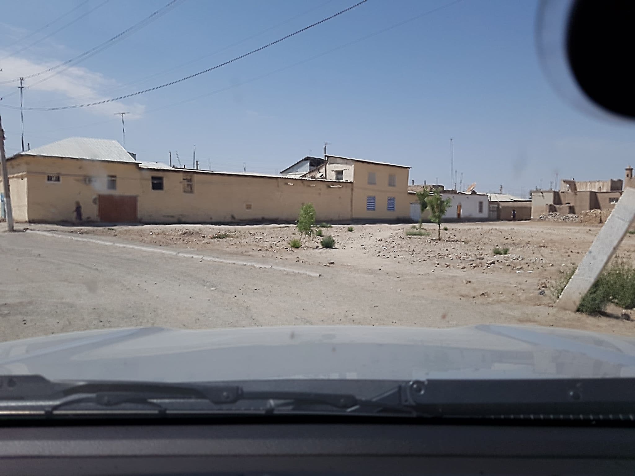 Street view near DARVAZA HOTEL KHIVA, Xiva — © whetto (CC BY-SA · Mapillary)