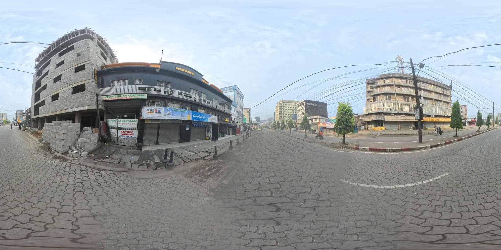 Street view near SOFT HOTEL, Douala — © keke (CC BY-SA · Mapillary)