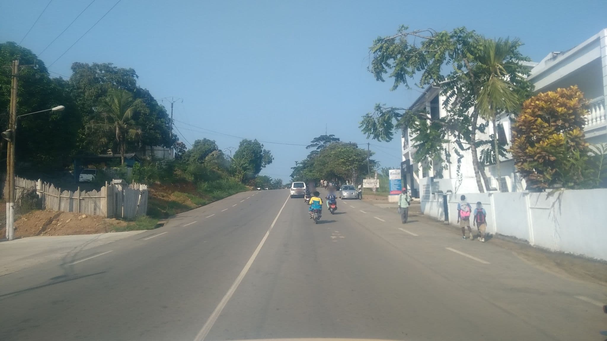 Street view near Le CIGARE,emergence appartement hotel, Kribi — © albingasparetto (CC BY-SA · Mapillary)