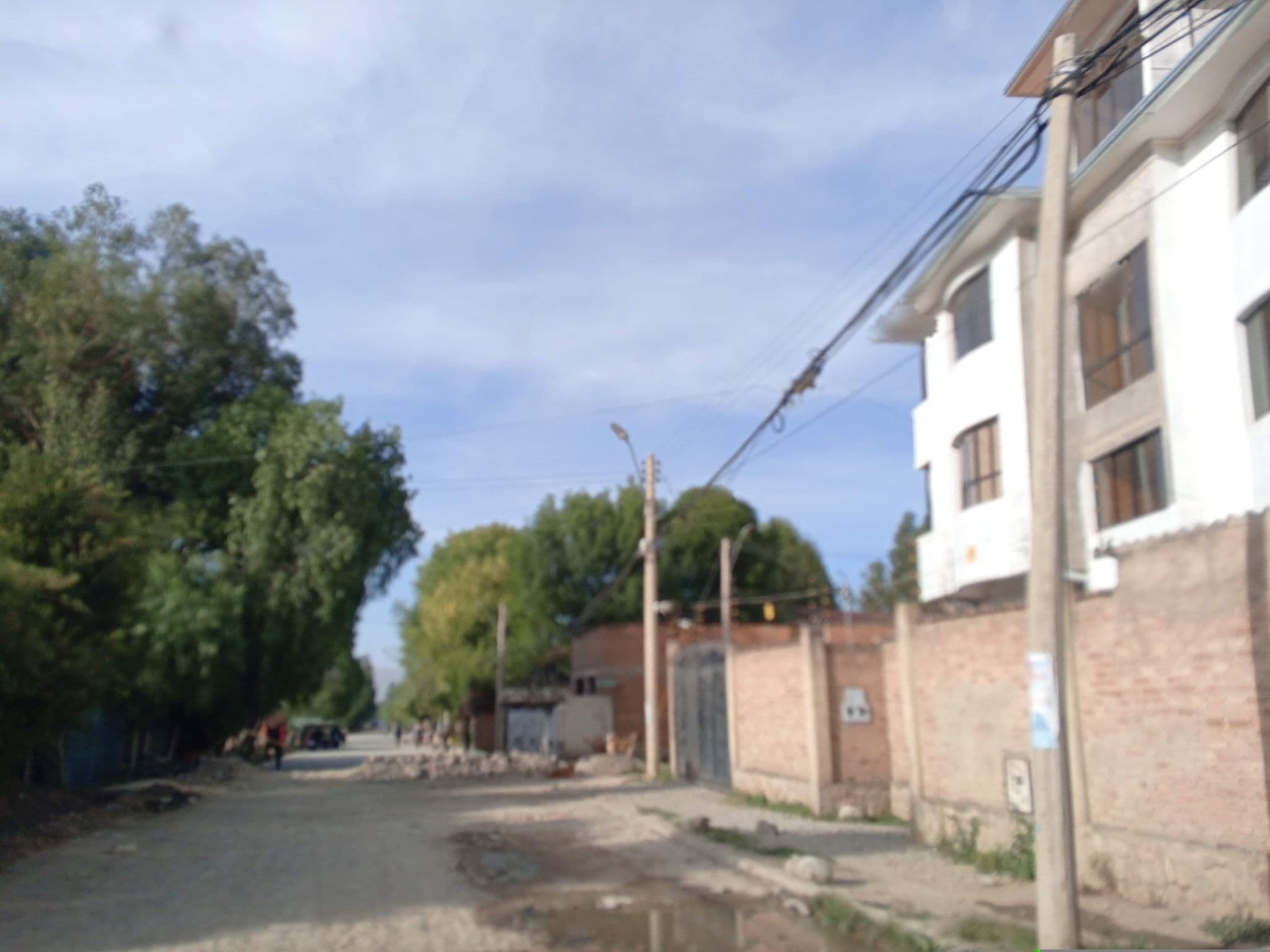 Street view near HOTELES COCHABAMBA, Tiquipaya — © jjiglesias (CC BY-SA · Mapillary)