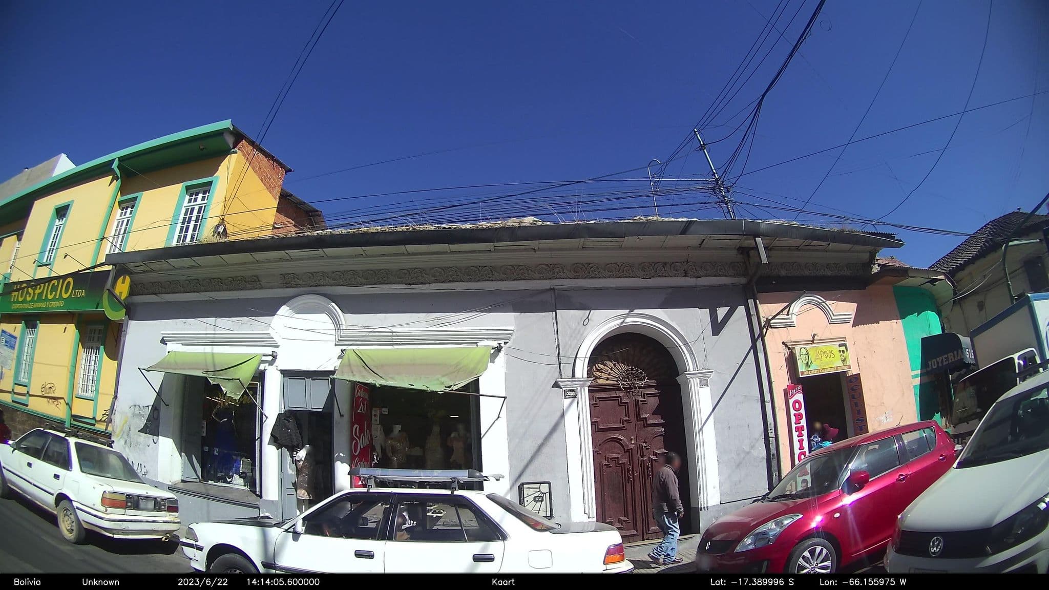 Street view near La casa de Charo Hospedaje, Cochabamba — © kaart_2 (CC BY-SA · Mapillary)