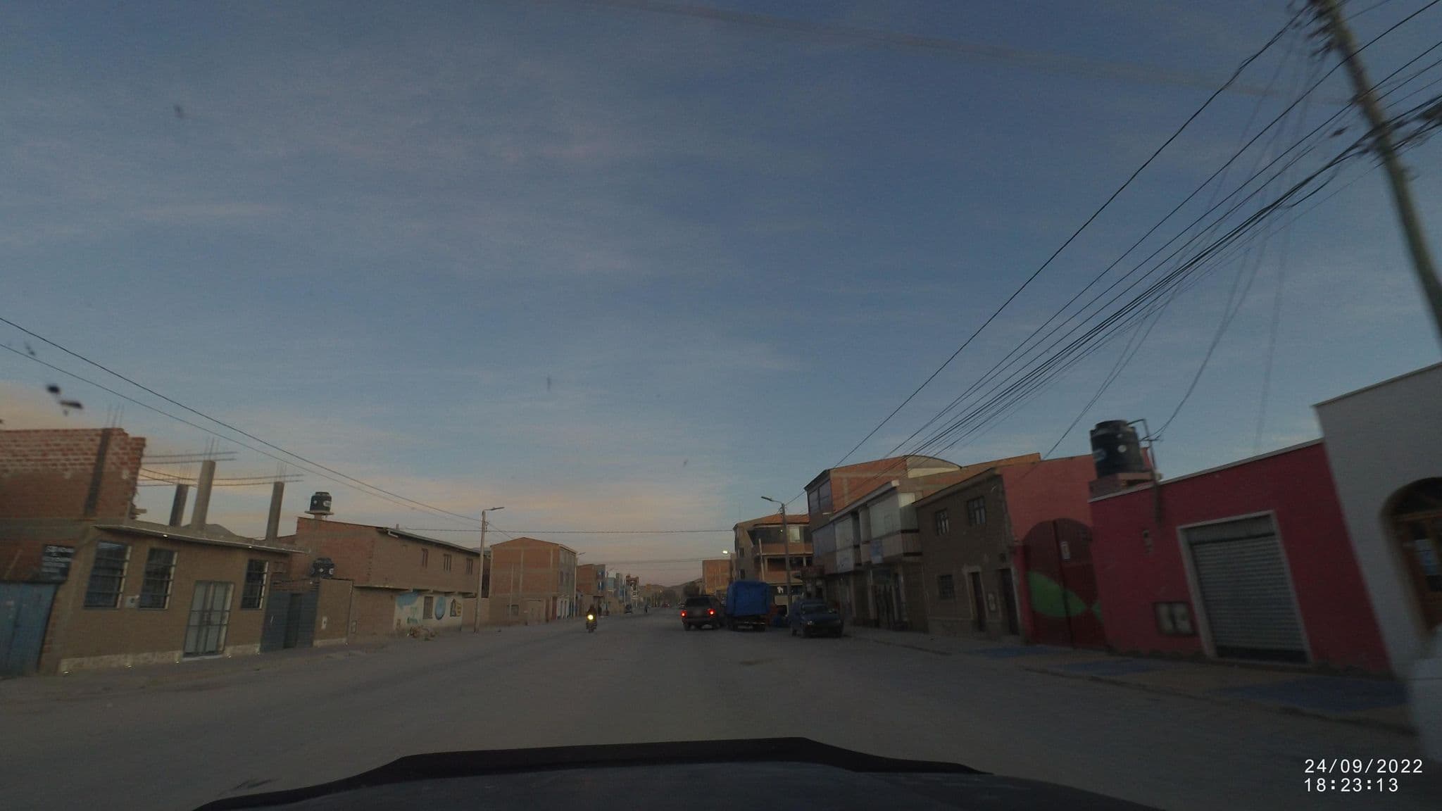 Street view near Hostal Terra Sal, Uyuni — © jjiglesias (CC BY-SA · Mapillary)