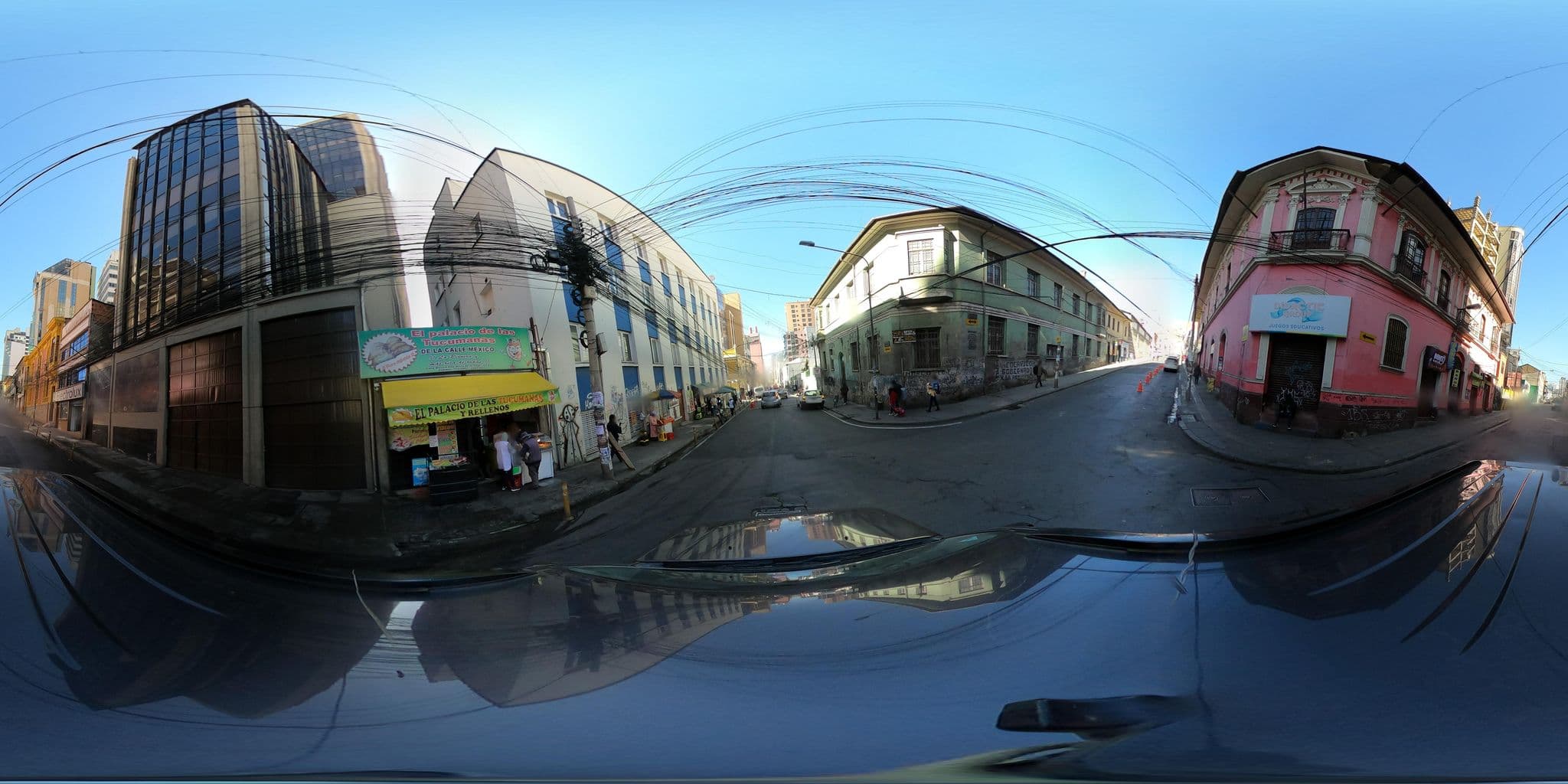 Street view near Hotel Isabela, La Paz — © kaart_2 (CC BY-SA · Mapillary)