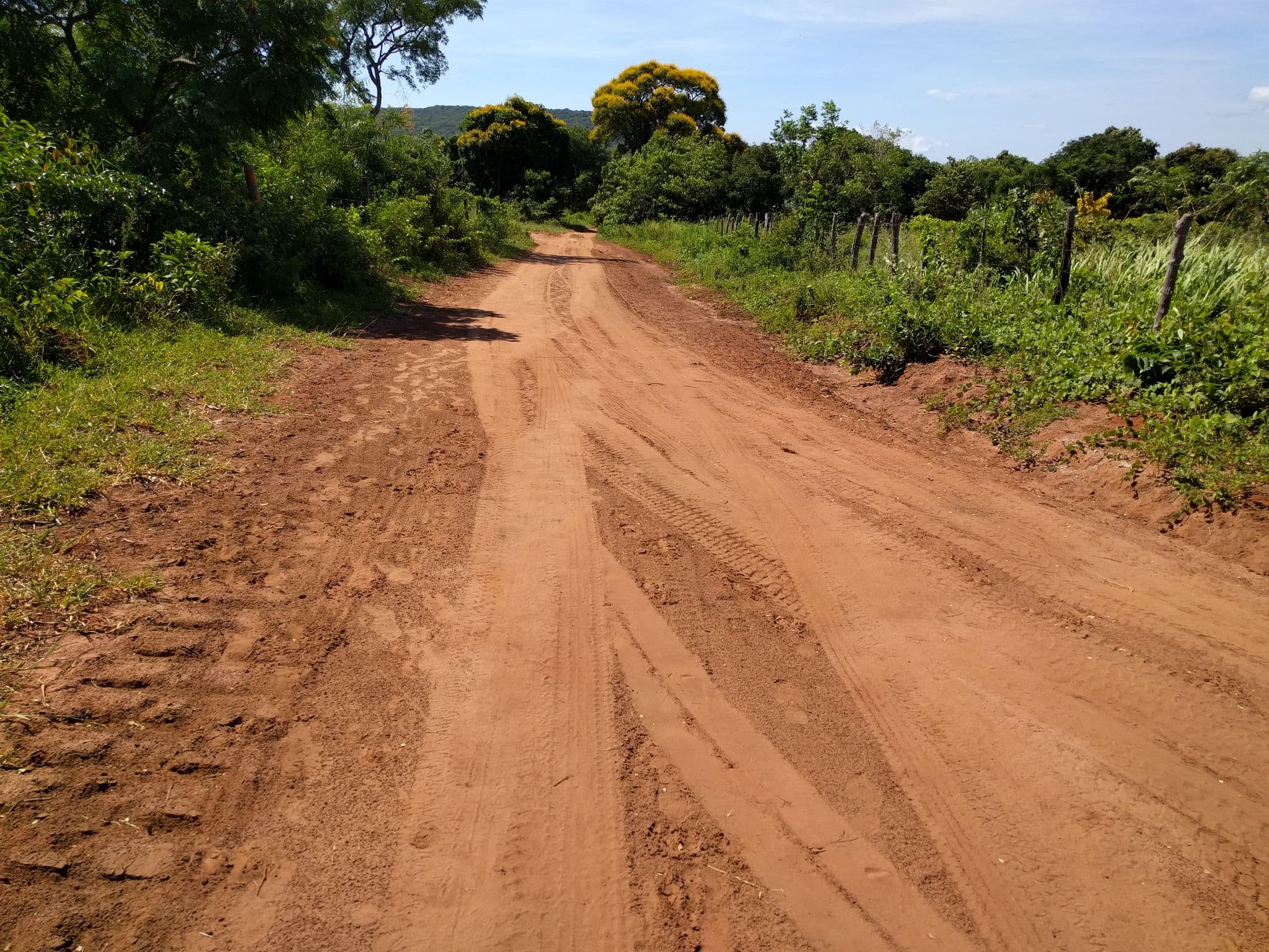 Street view near Hostal Las Parabas, Roboré — © yoviajo (CC BY-SA · Mapillary)