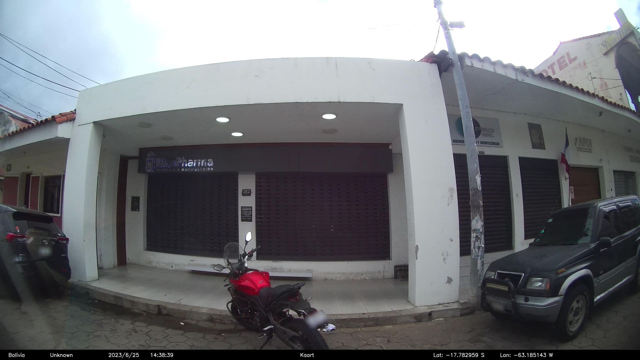 Street view near HOTEL VIRU VIRU 1, Santa Cruz de la Sierra — © kaart_2 (CC BY-SA · Mapillary)