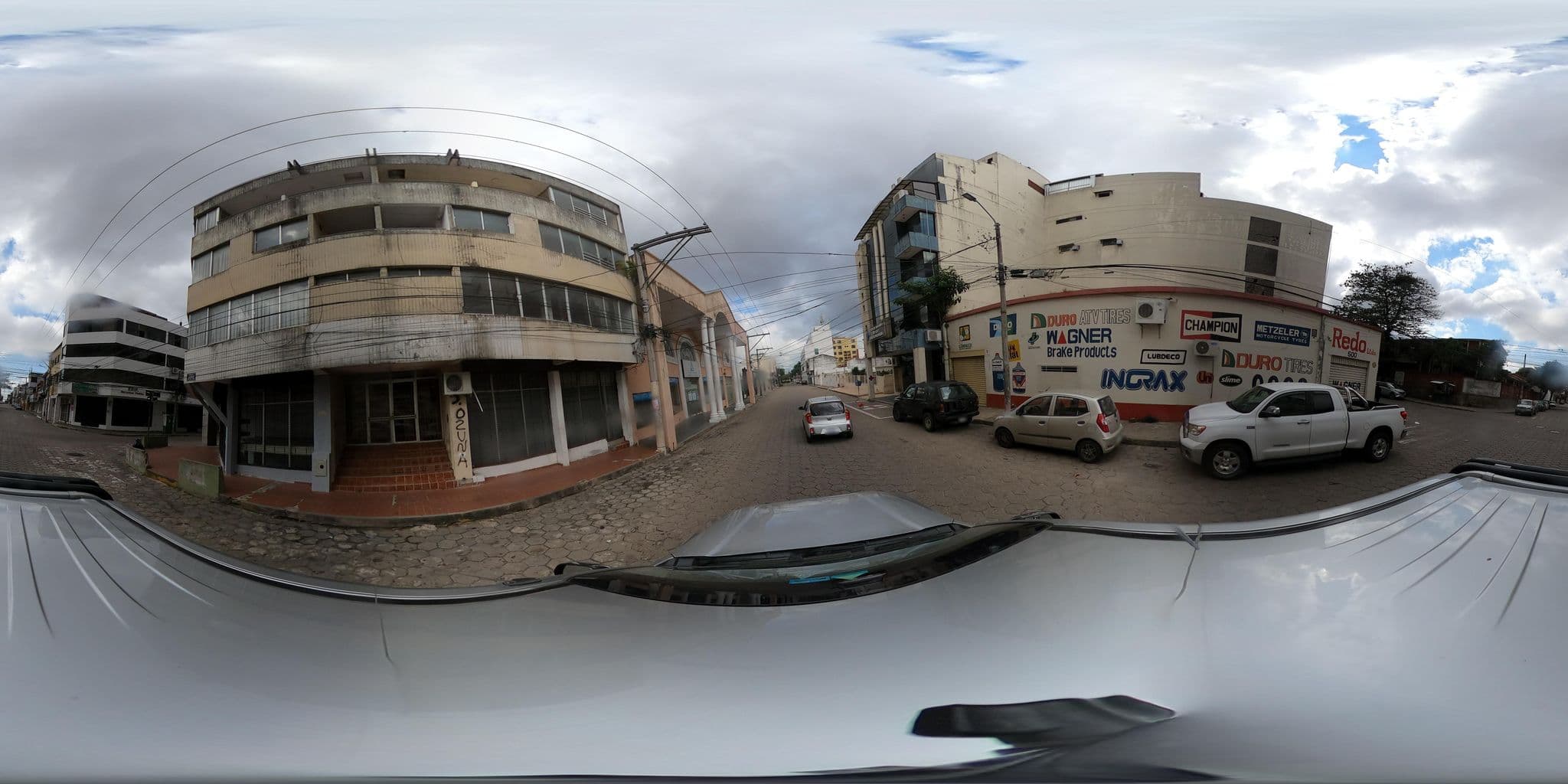 Street view near Hotel Sarah santa cruz de la sierra, Santa Cruz de la Sierra — © kaart_2 (CC BY-SA · Mapillary)