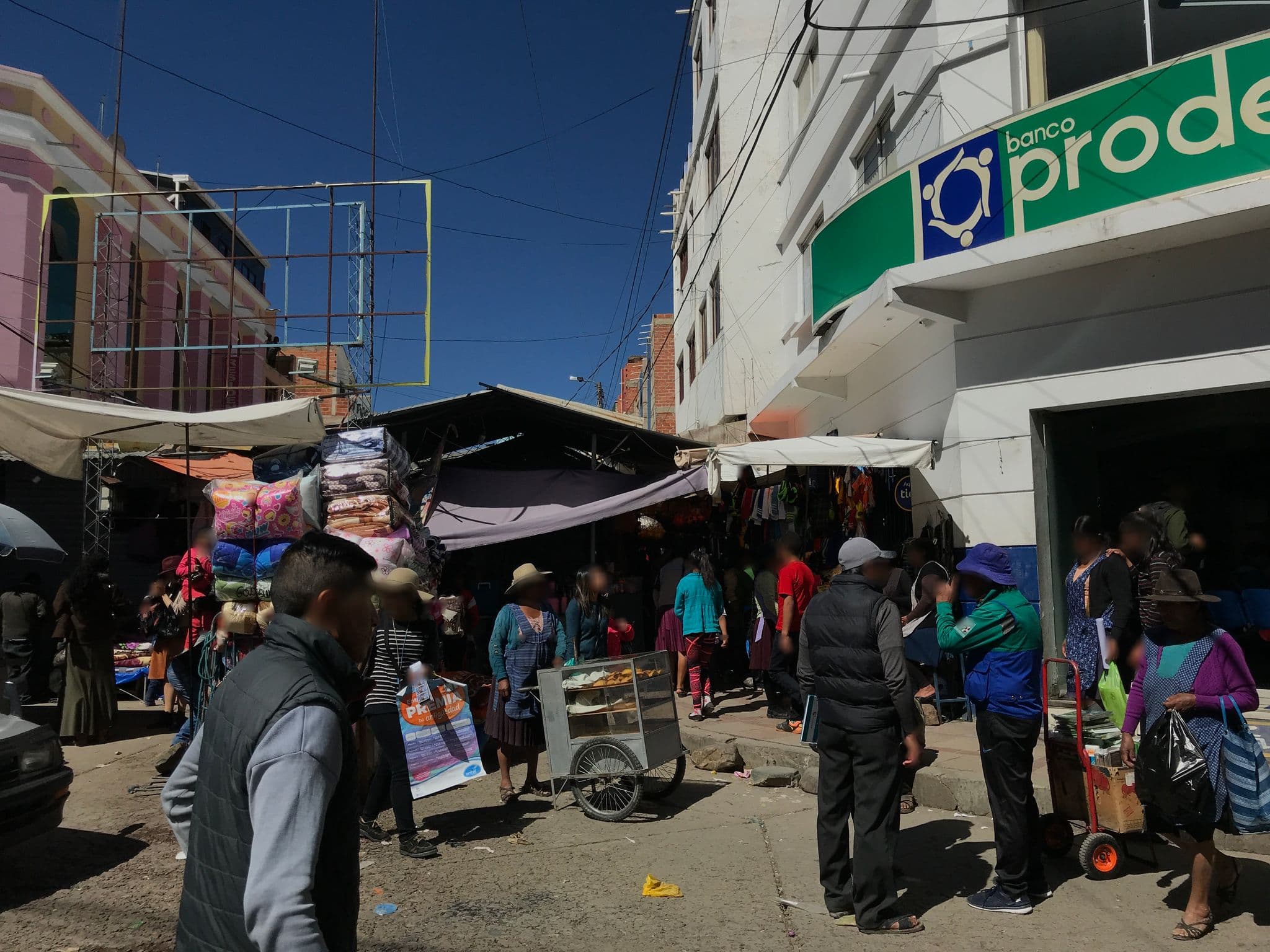 Street view near Residencial La Casa Rosada, Sucre — © ejegg (CC BY-SA · Mapillary)