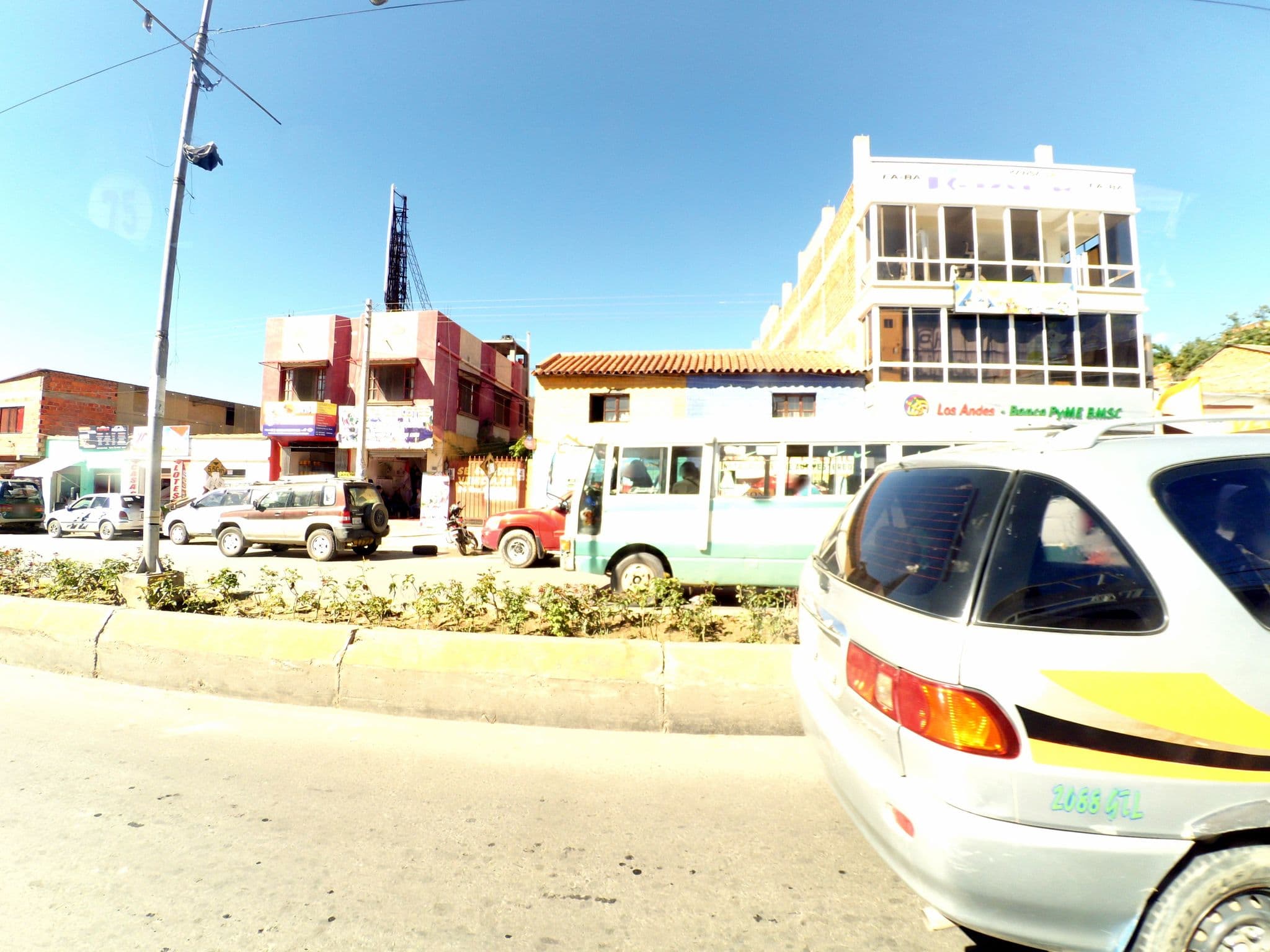 Street view near Hostal Punta Arenas, Tarija — © yoviajo (CC BY-SA · Mapillary)