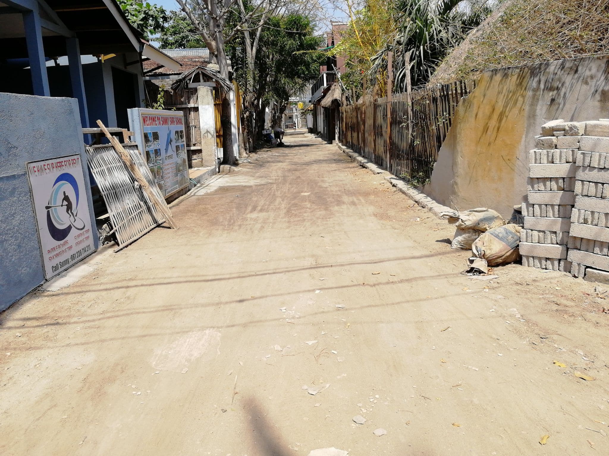 Street view near Cemara Homestay, Gili Trawangan