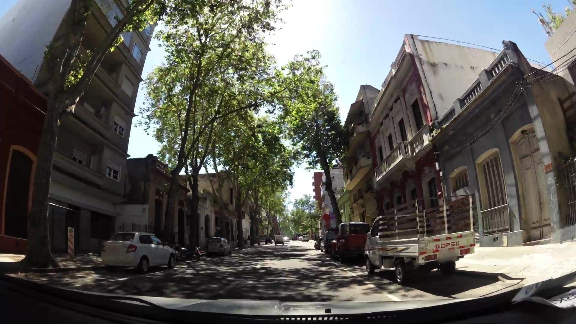 Street view near Student’s Hostel, Montevideo — © kaartcam (CC BY-SA · Mapillary)