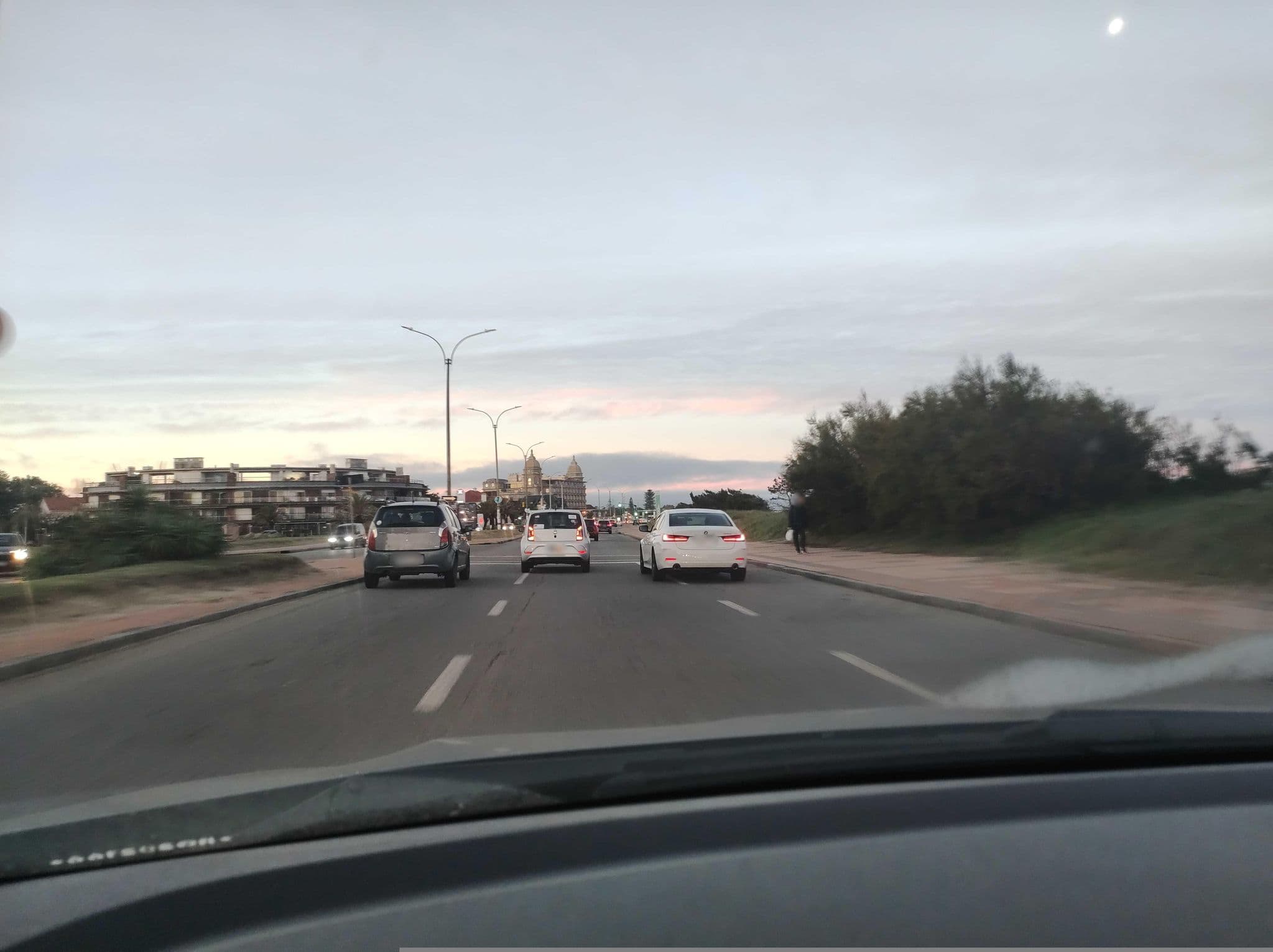 Street view near Hotel Cottage, Barra de Carrasco — © sirgabouy (CC BY-SA · Mapillary)