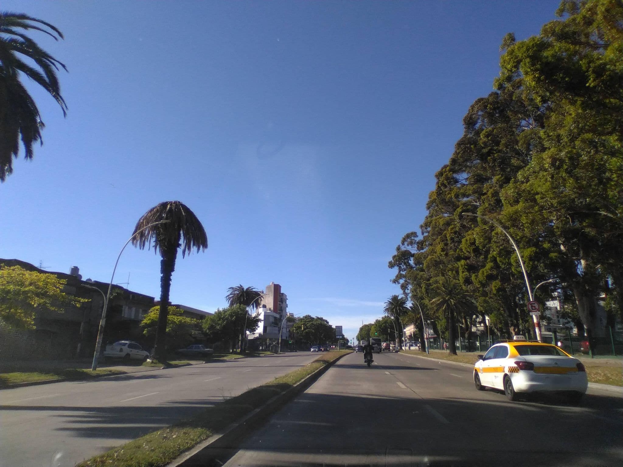 Street view near Todo camping, Montevideo — © freesoft_Uy (CC BY-SA · Mapillary)