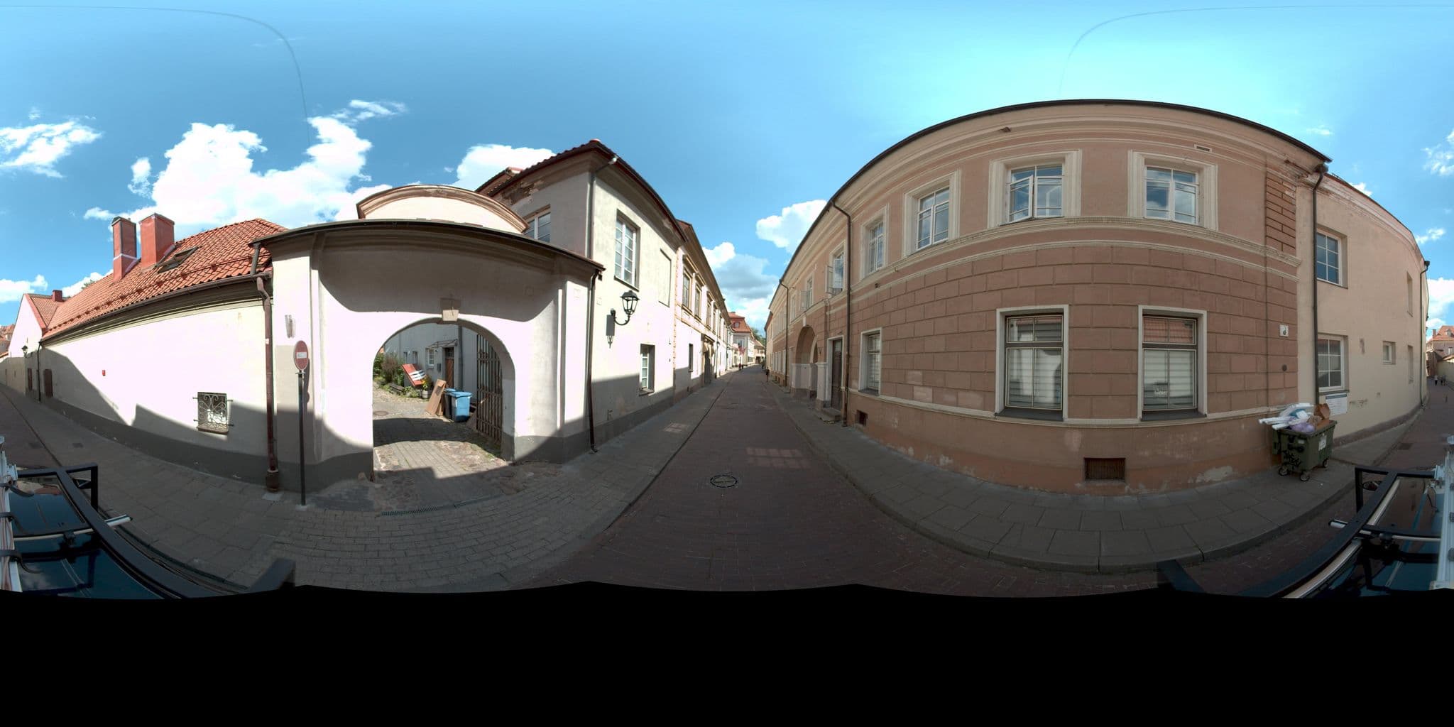 Street view near Bernardinu B & B House, Vilnius — © vms (CC BY-SA · Mapillary)