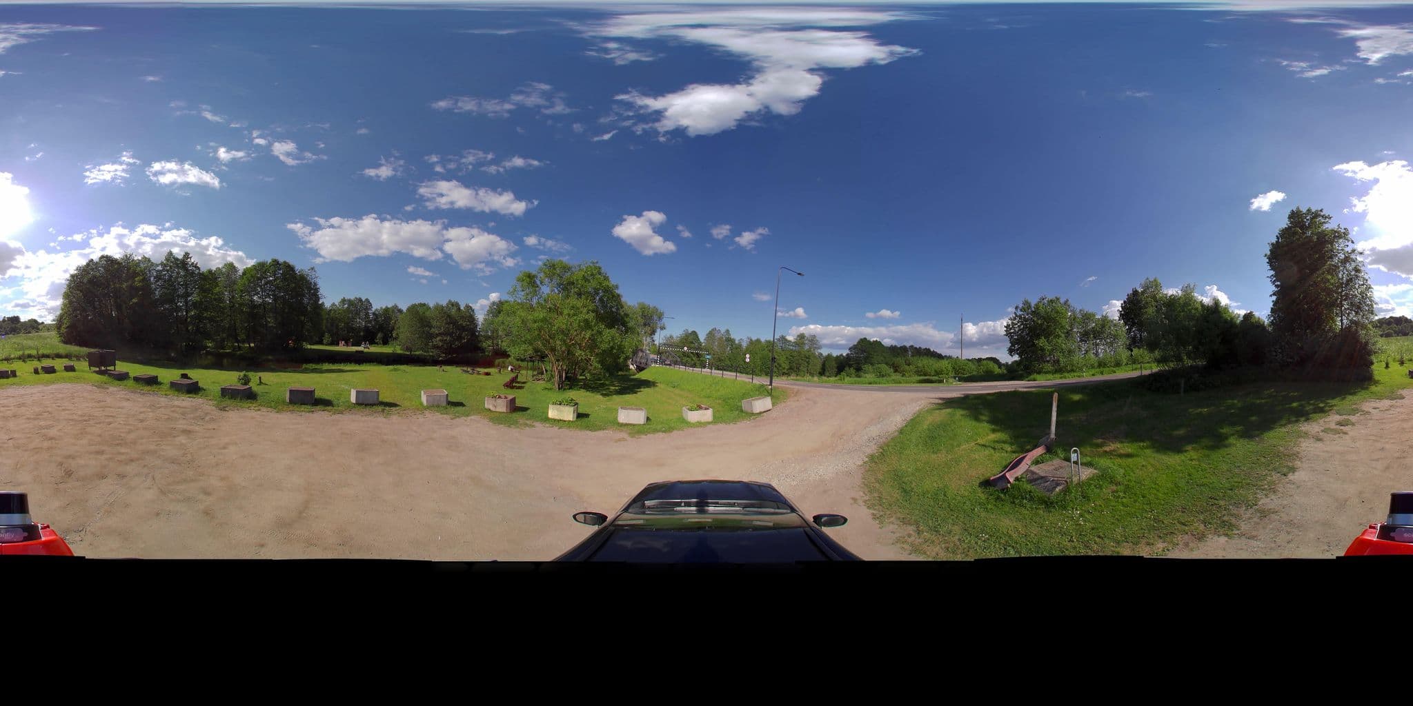 Street view near Naujasodžio poilsio zona, Baltoji Vokė — © vms (CC BY-SA · Mapillary)