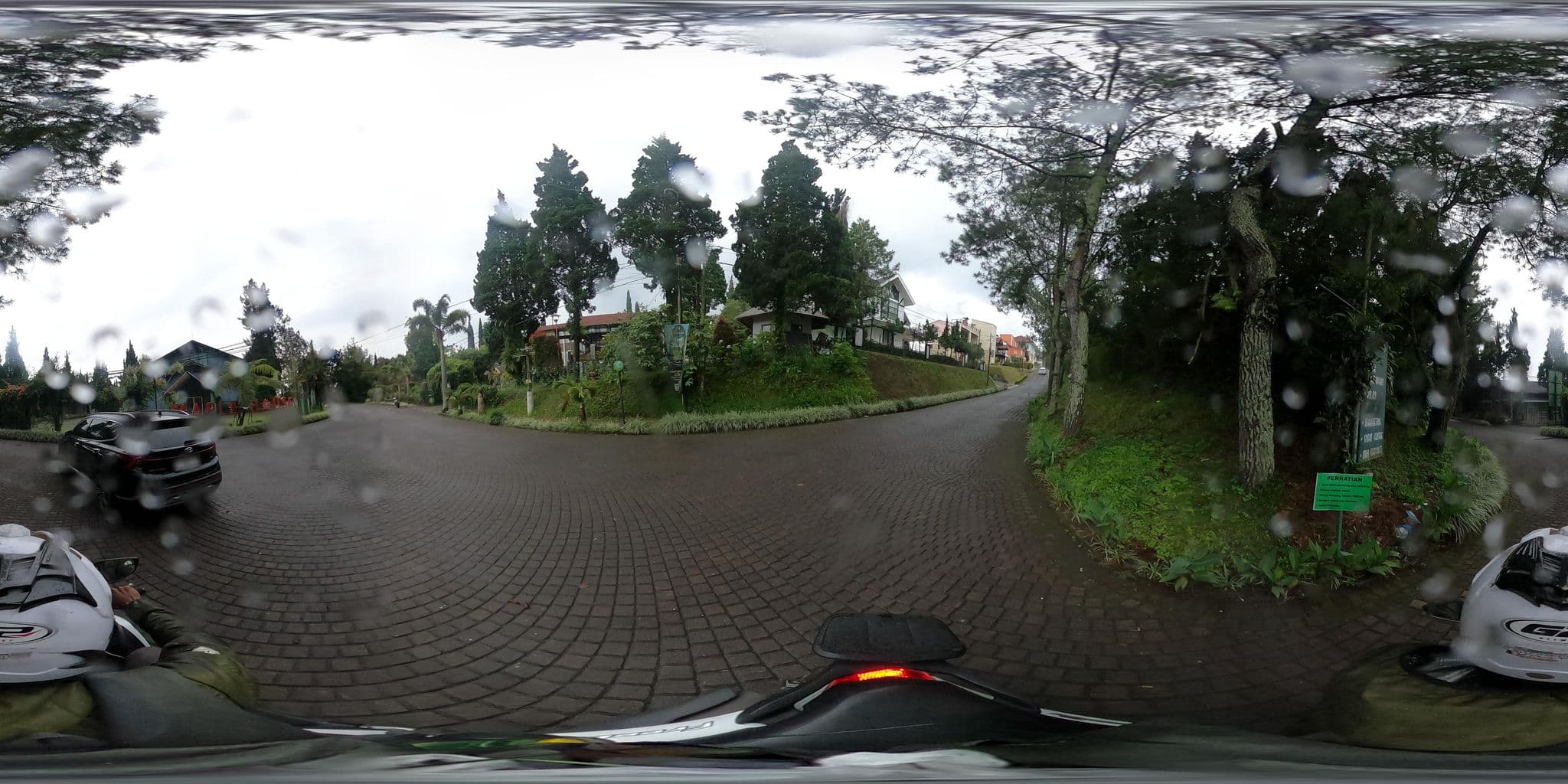 Street view near Villa Istana Bunga, Lembang — © Kaart_Local (CC BY-SA · Mapillary)