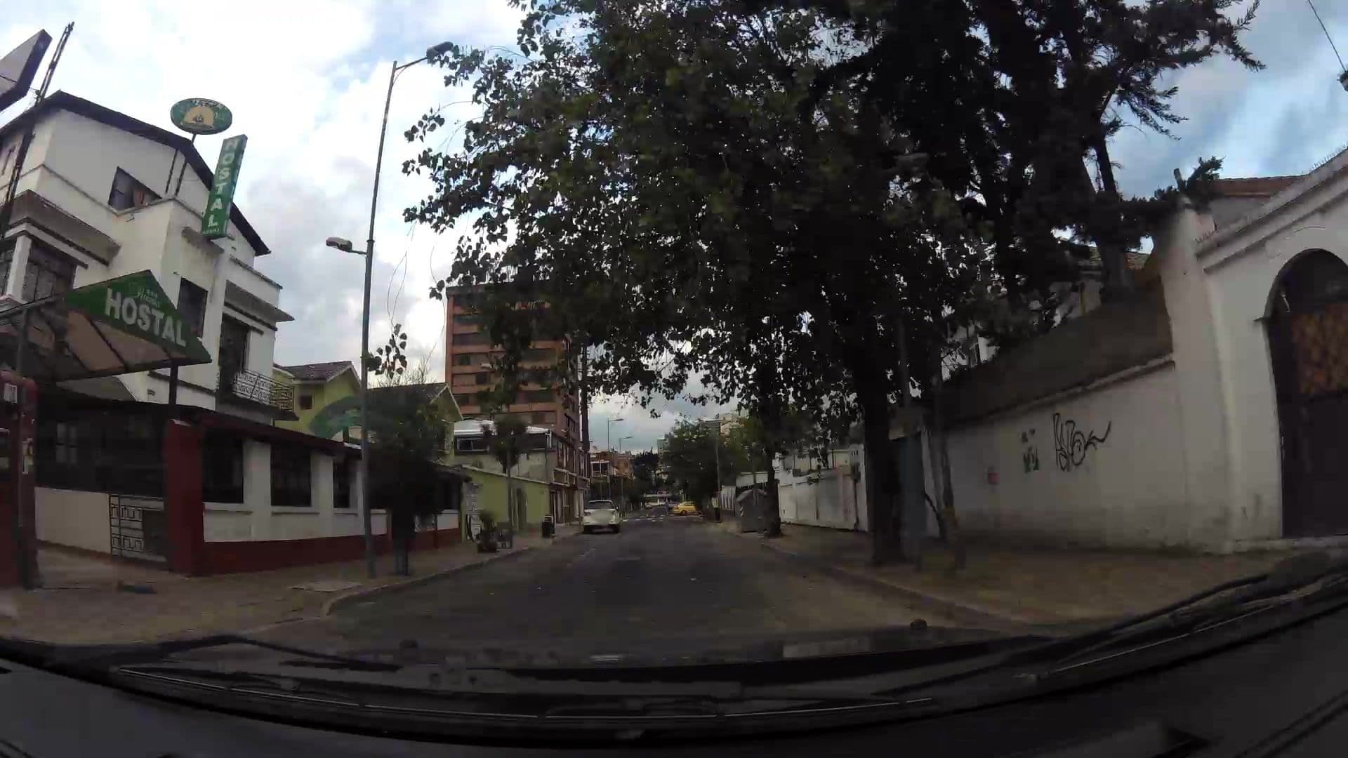 Street view near Hostal Boutique Terra Premium, Quito — © kaartcam (CC BY-SA · Mapillary)