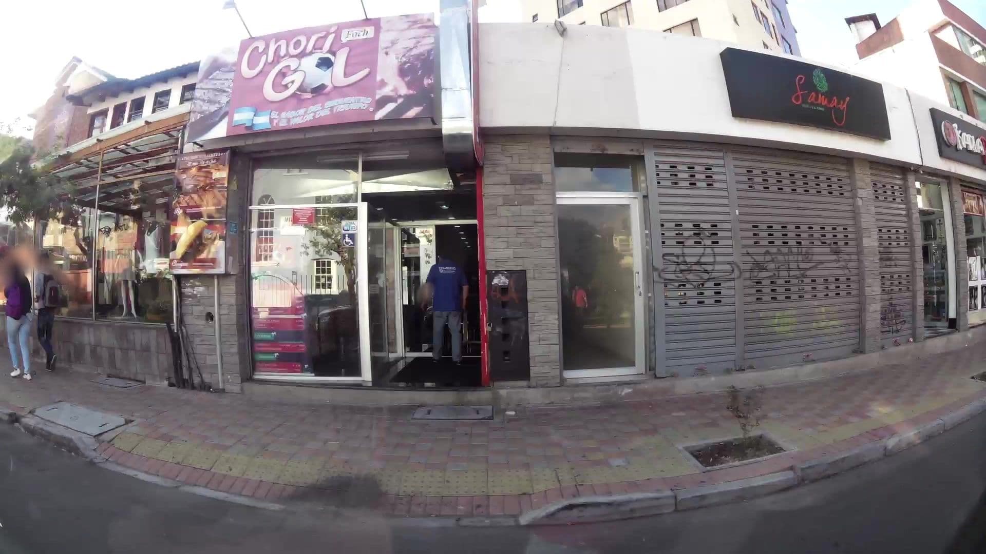Street view near Cuatro Alturas Experience, Quito — © kaartcam (CC BY-SA · Mapillary)