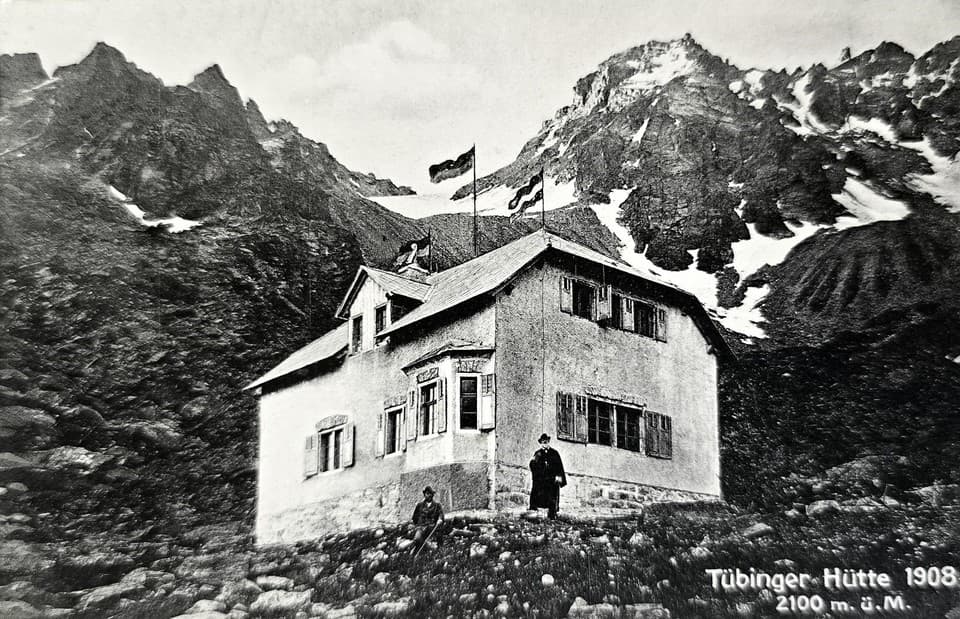 Tübinger Hütte (via Wikimedia Commons, Public domain)