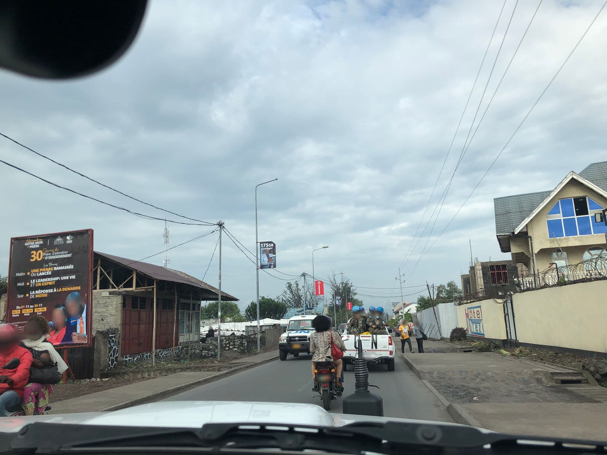 Street view near Hotel Cirezi/Goma, Goma — © peltiern (CC BY-SA · Mapillary)