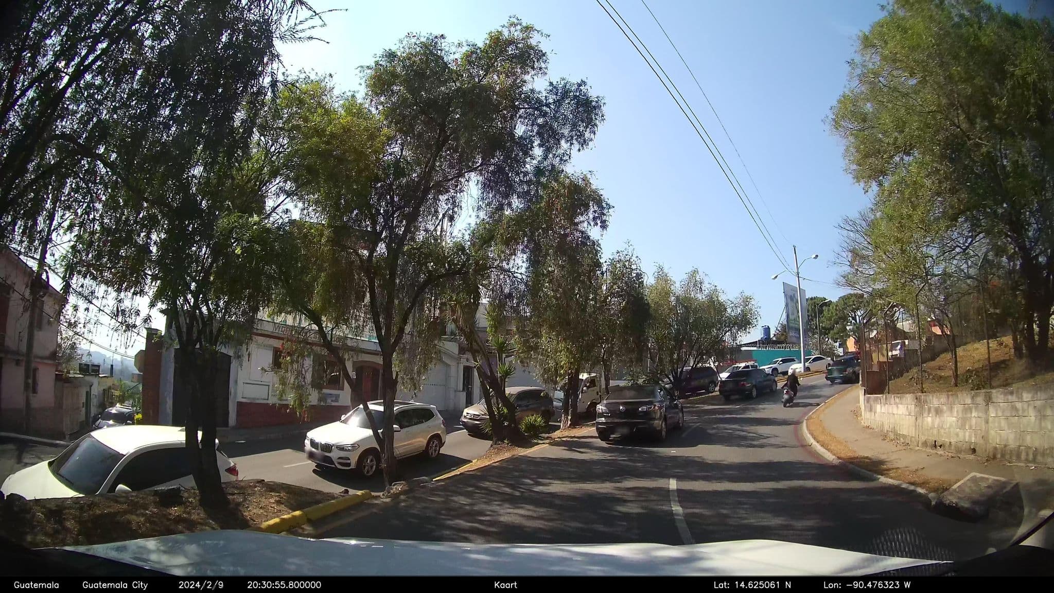 Street view near Casa, Guatemala City — © kaart_2 (CC BY-SA · Mapillary)