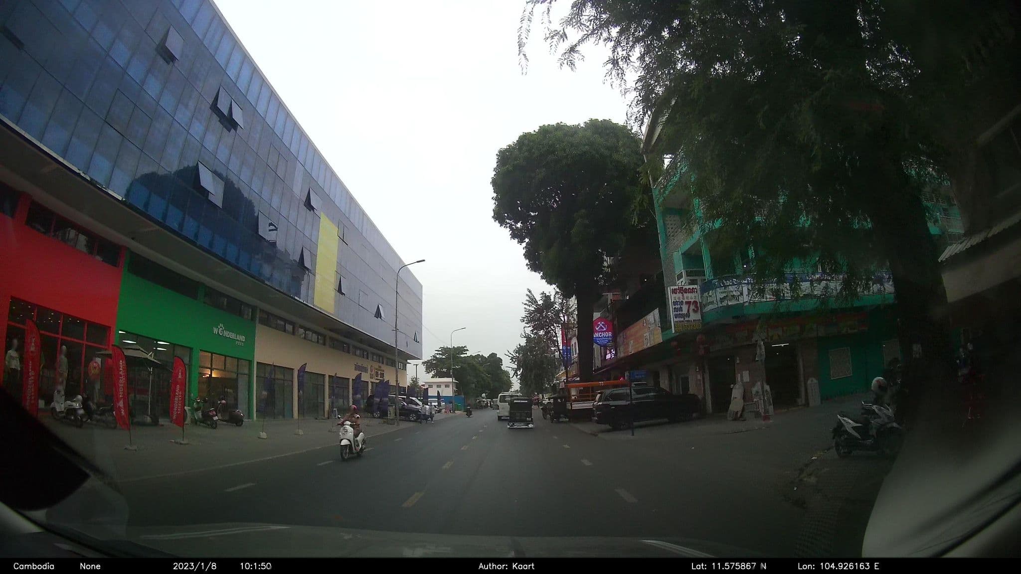 Street view near Bar Oz Riverside Guesthouse - Standard Double Room, Phnom Penh — © kaart_2 (CC BY-SA · Mapillary)
