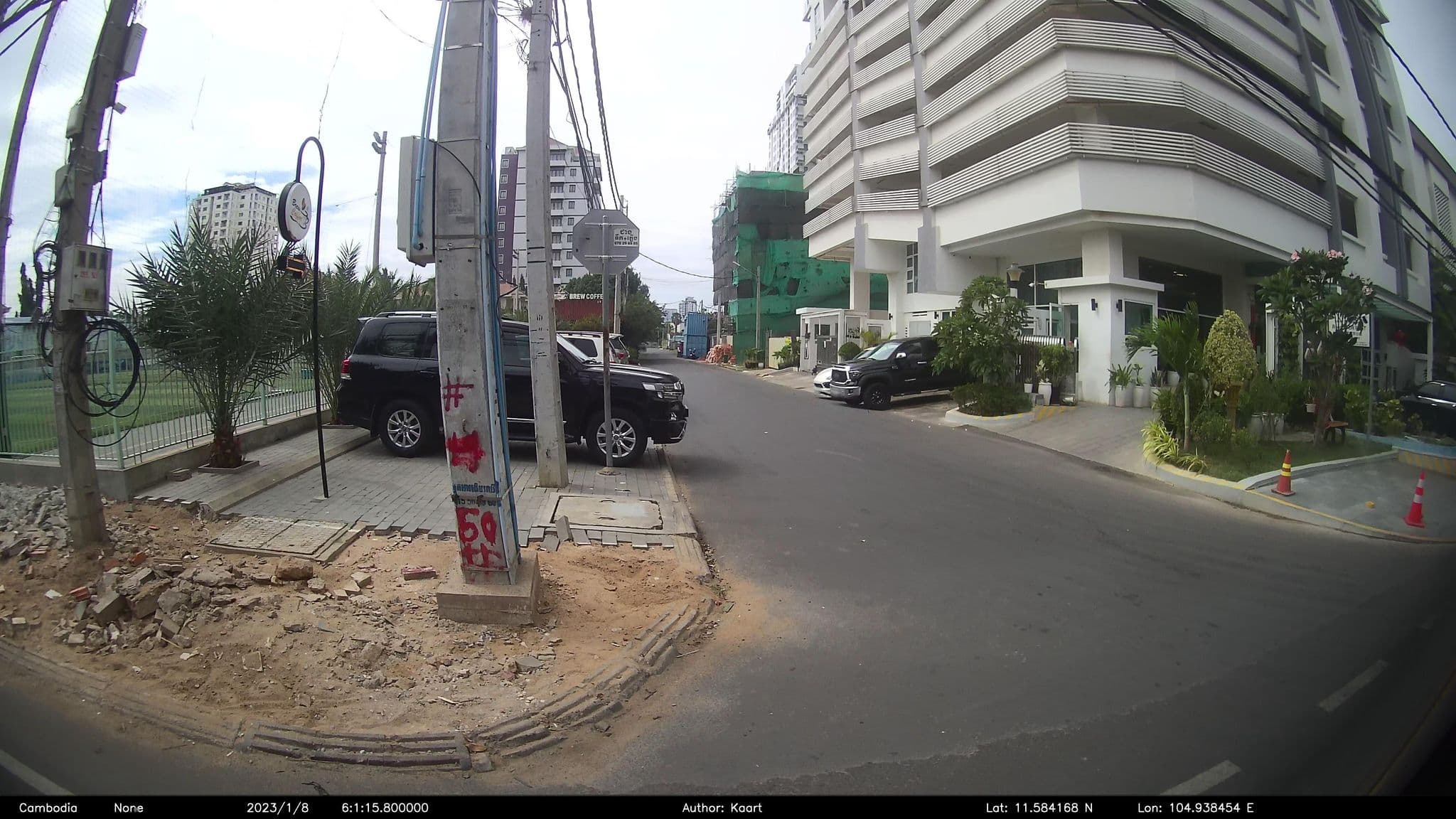 Street view near Infinity 28 Hotel & Residence, Phnom Penh — © kaart_2 (CC BY-SA · Mapillary)