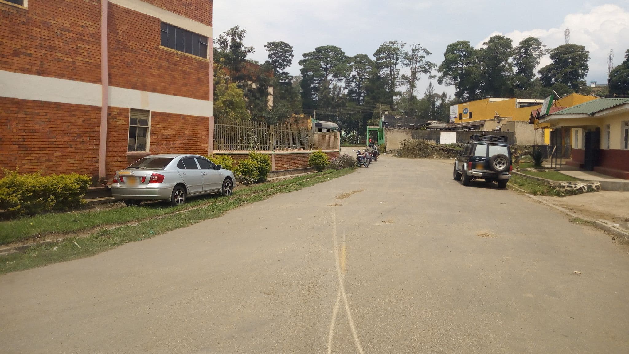 Street view near Mugahinga Park View Hotel, Kisoro — © klain890 (CC BY-SA · Mapillary)