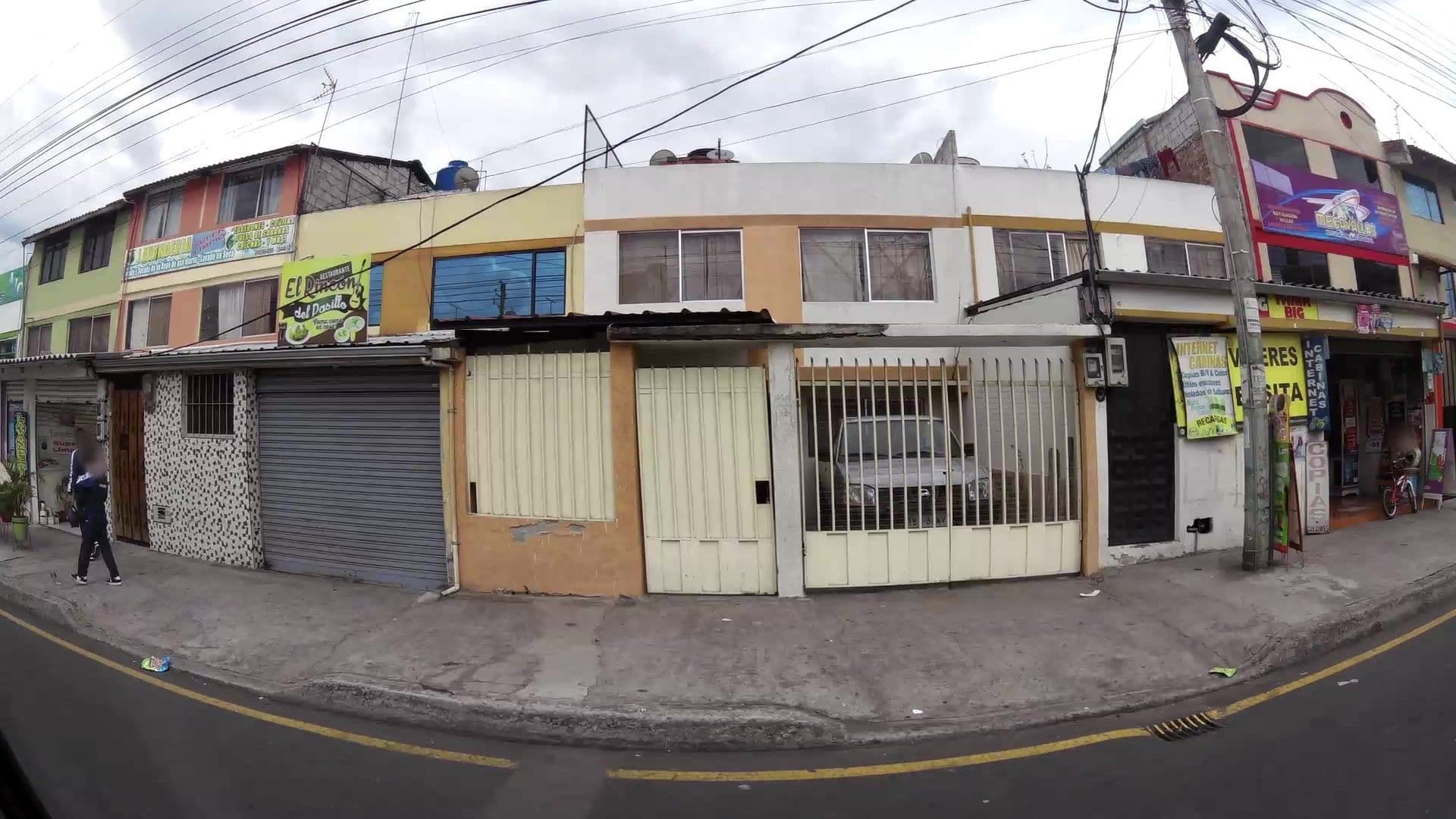 Street view near Hotel Fontana Suites - Ambato, Ambato — © kaartcam (CC BY-SA · Mapillary)