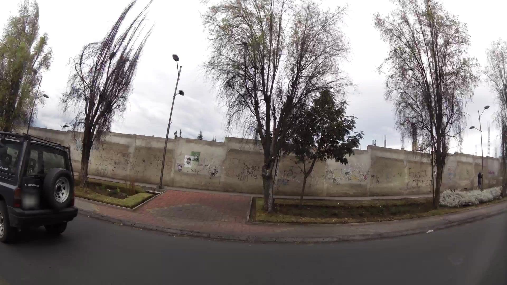 Street view near Hotel Raices Restaurante Y Cafeteria, Ambato — © kaartcam (CC BY-SA · Mapillary)