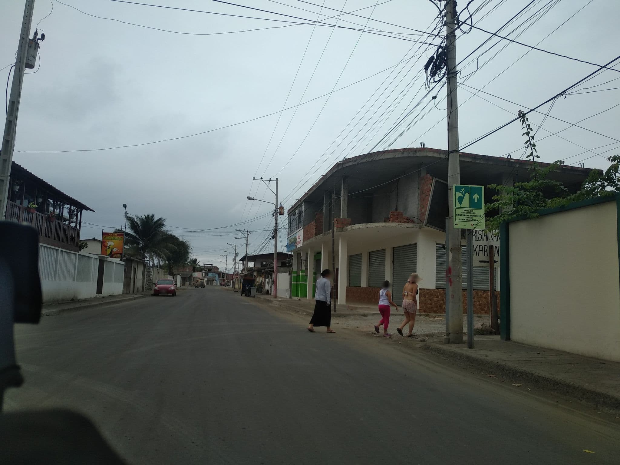 Street view near Casa De Terrazas, Rocafuerte — © nomadmapper (CC BY-SA · Mapillary)