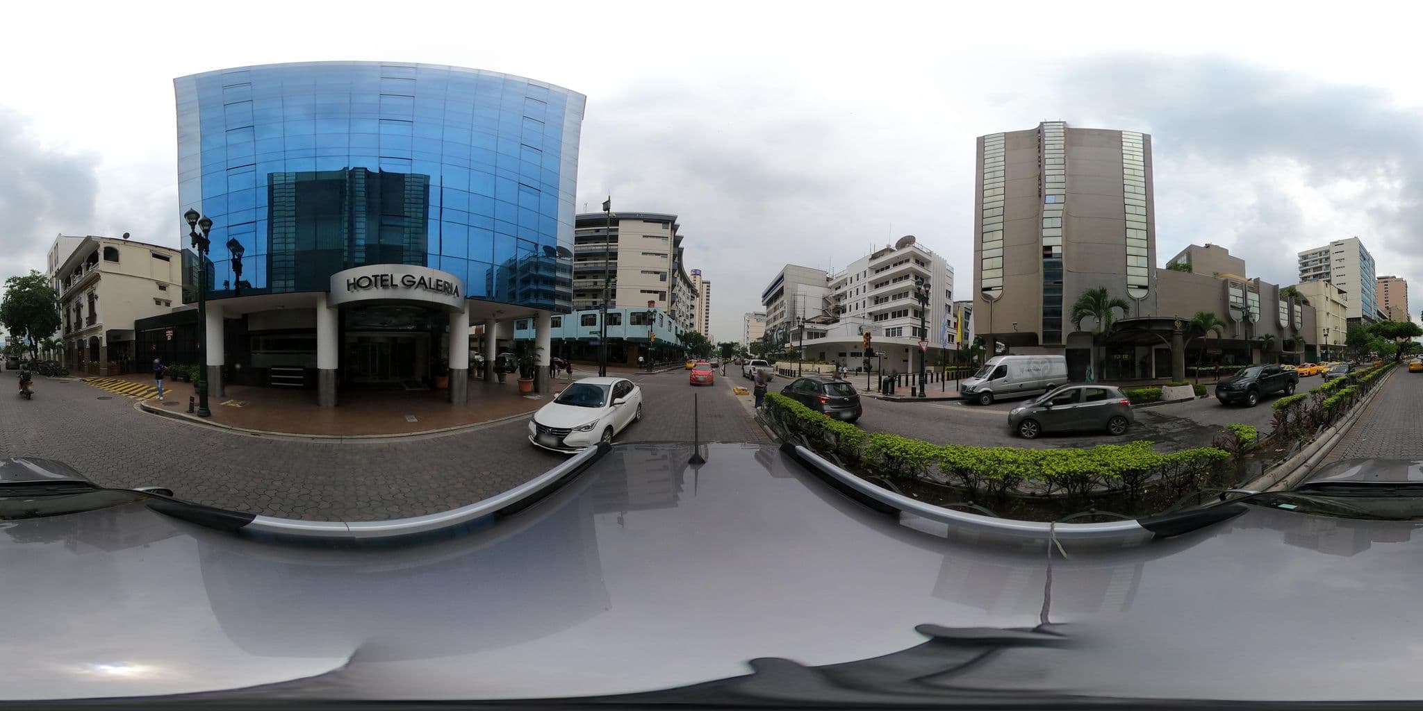 Street view near GH • Hotel Galería, Guayaquil — © kaart_2 (CC BY-SA · Mapillary)